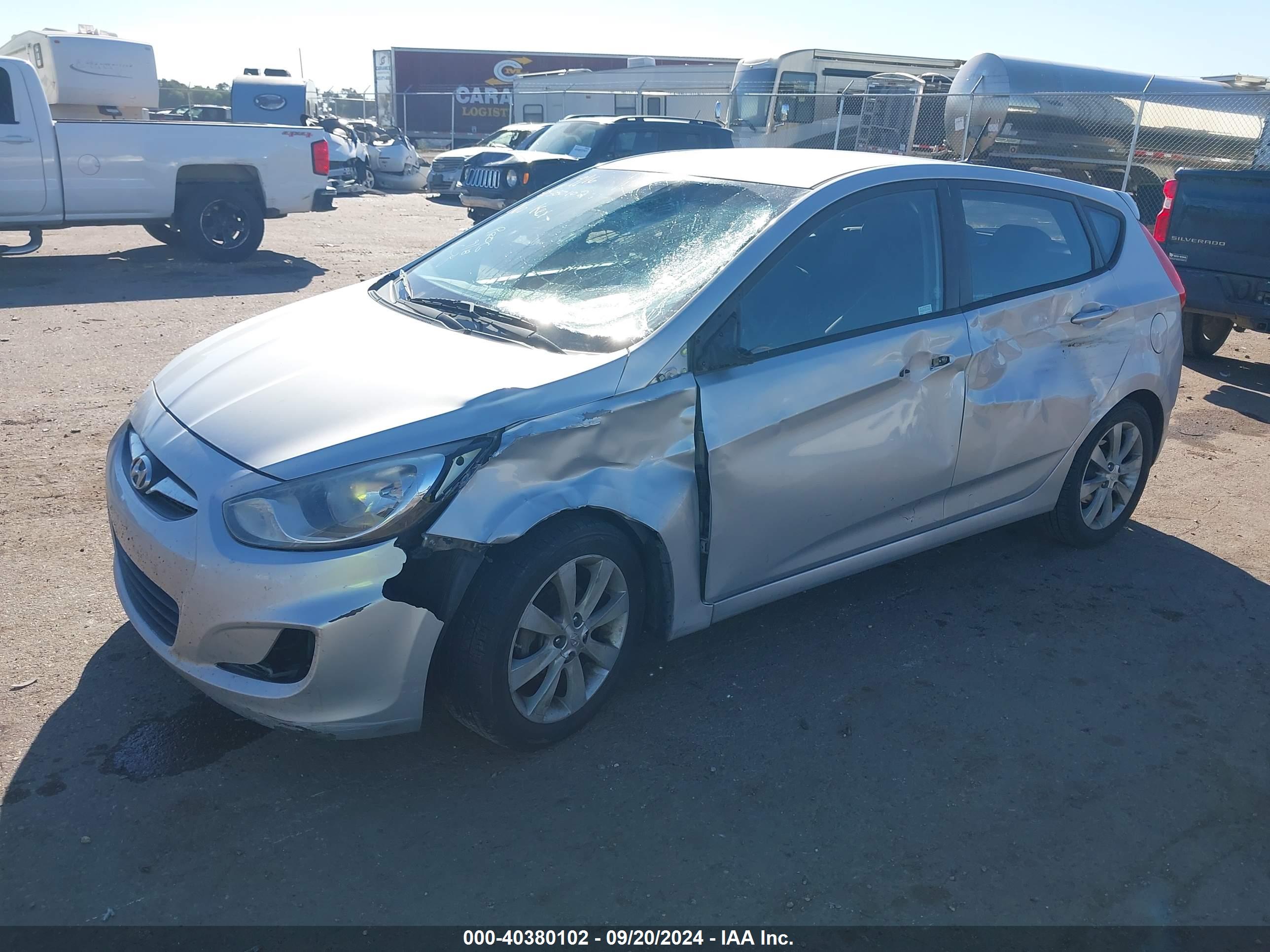 HYUNDAI ACCENT image 2