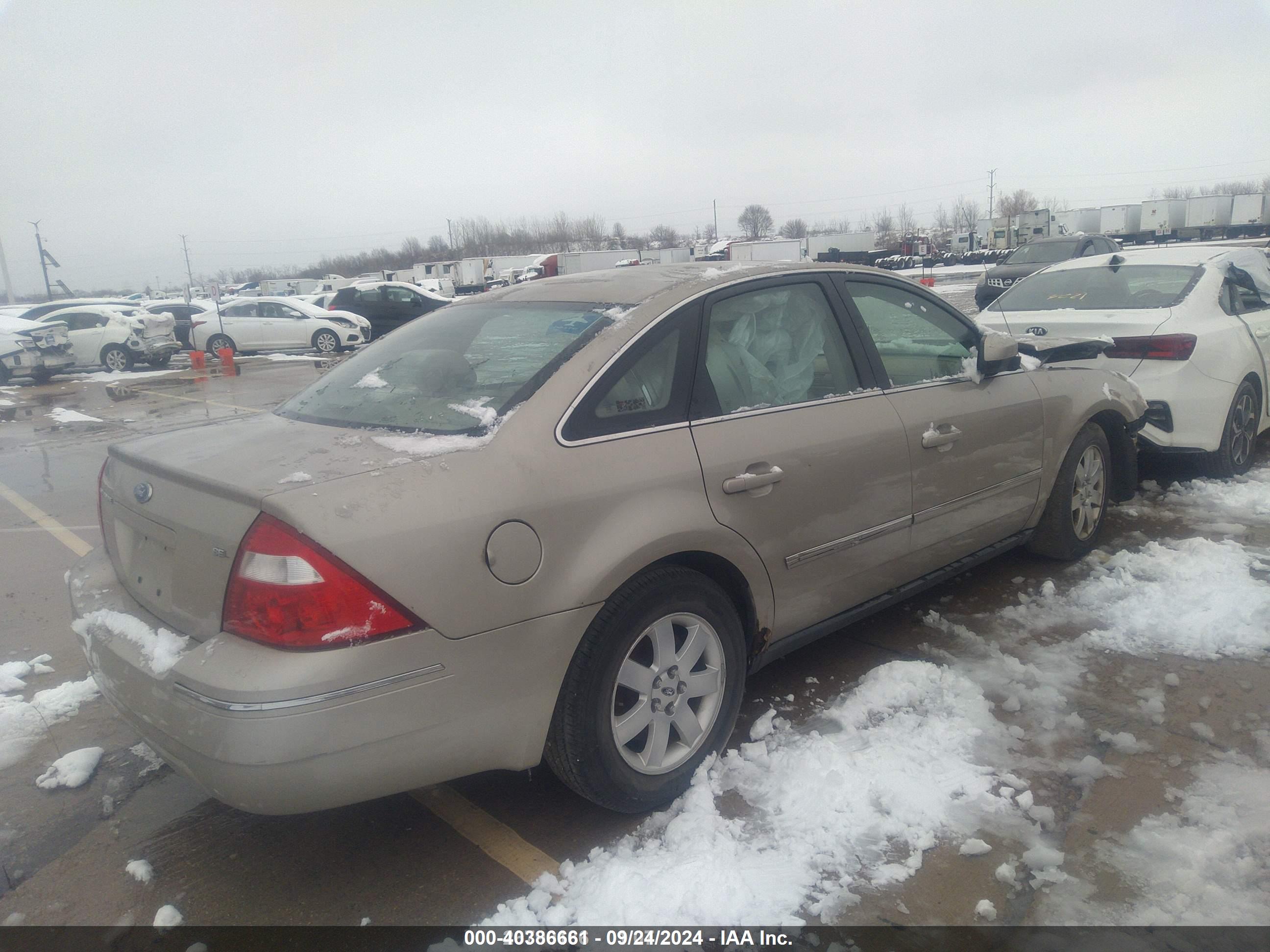 FORD FIVE image 4