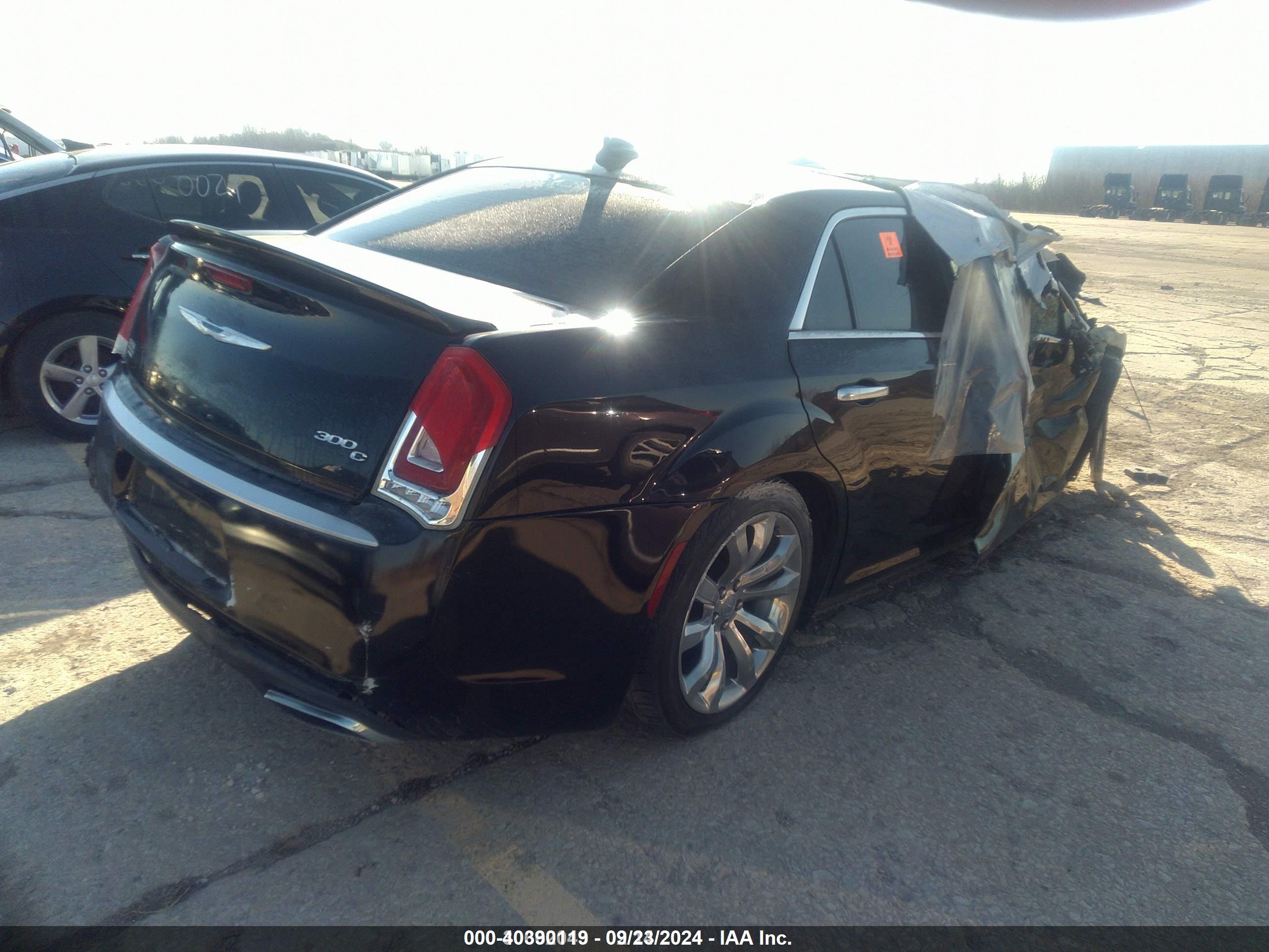 CHRYSLER 300C image 4