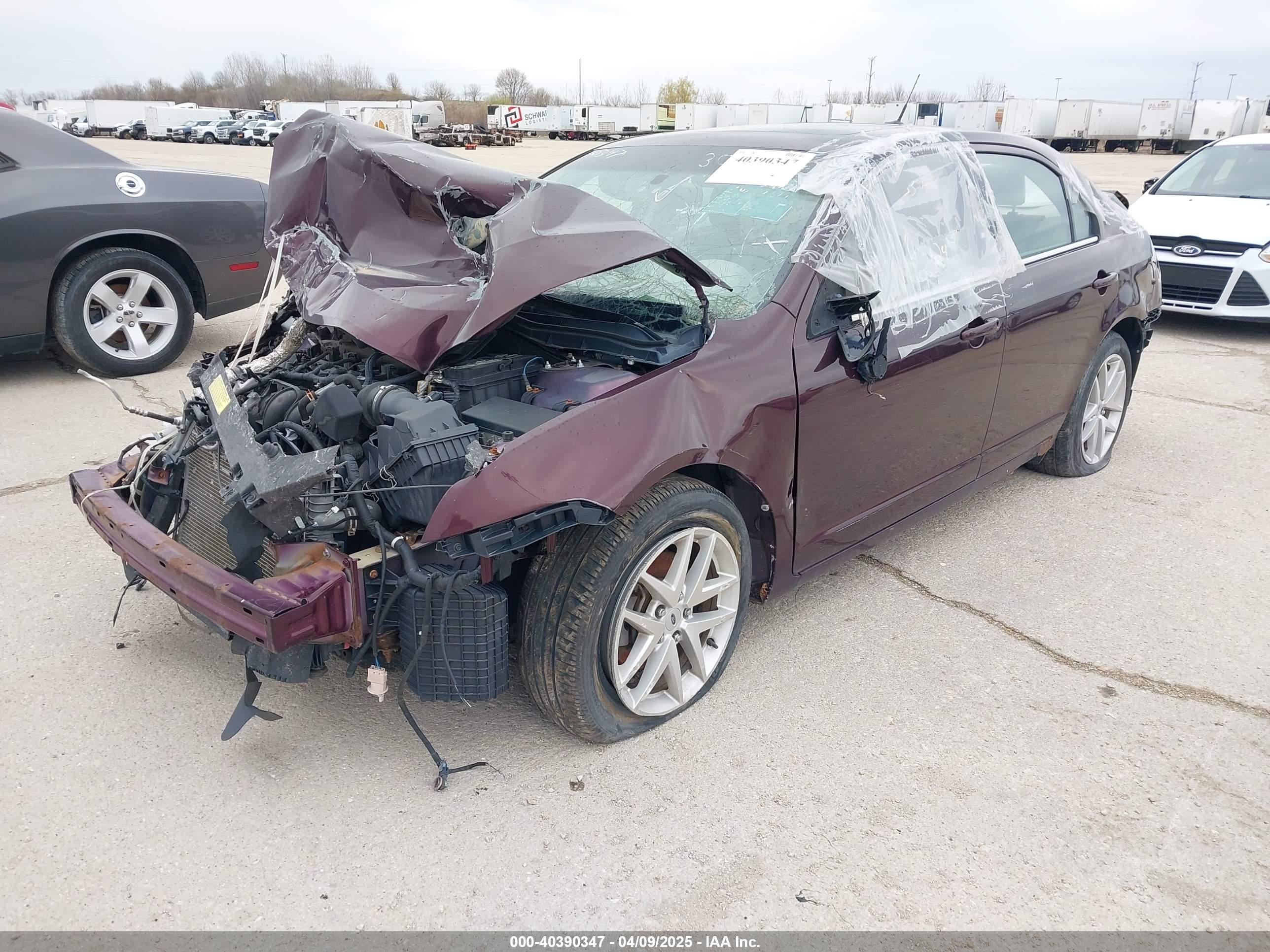 FORD FUSION image 2