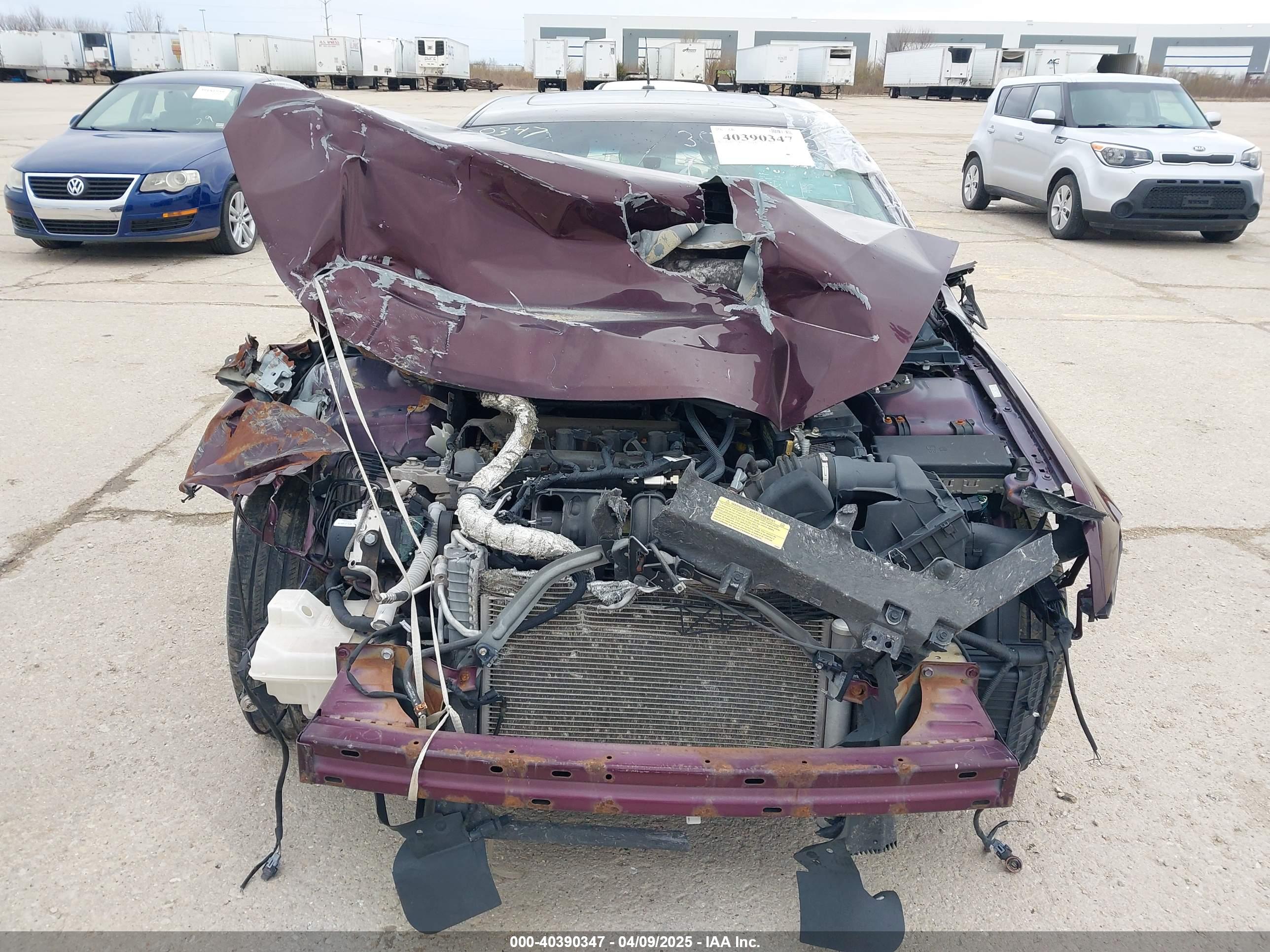 FORD FUSION image 6