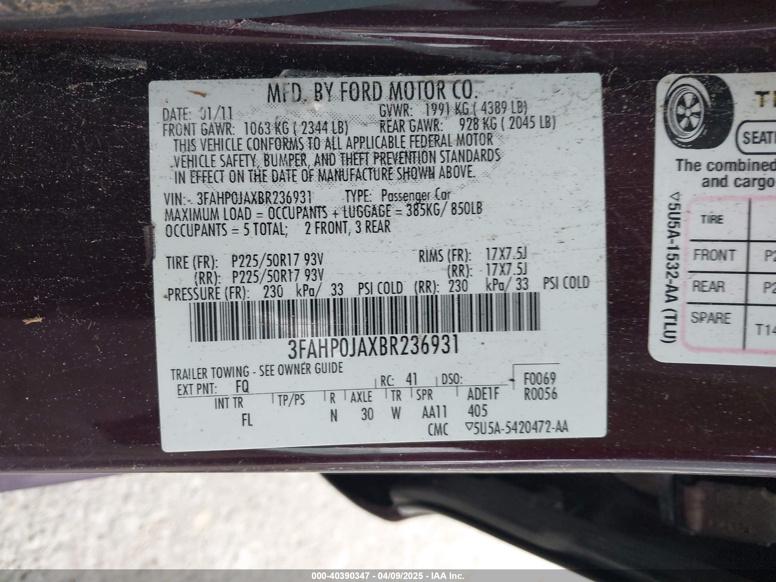 FORD FUSION image 9