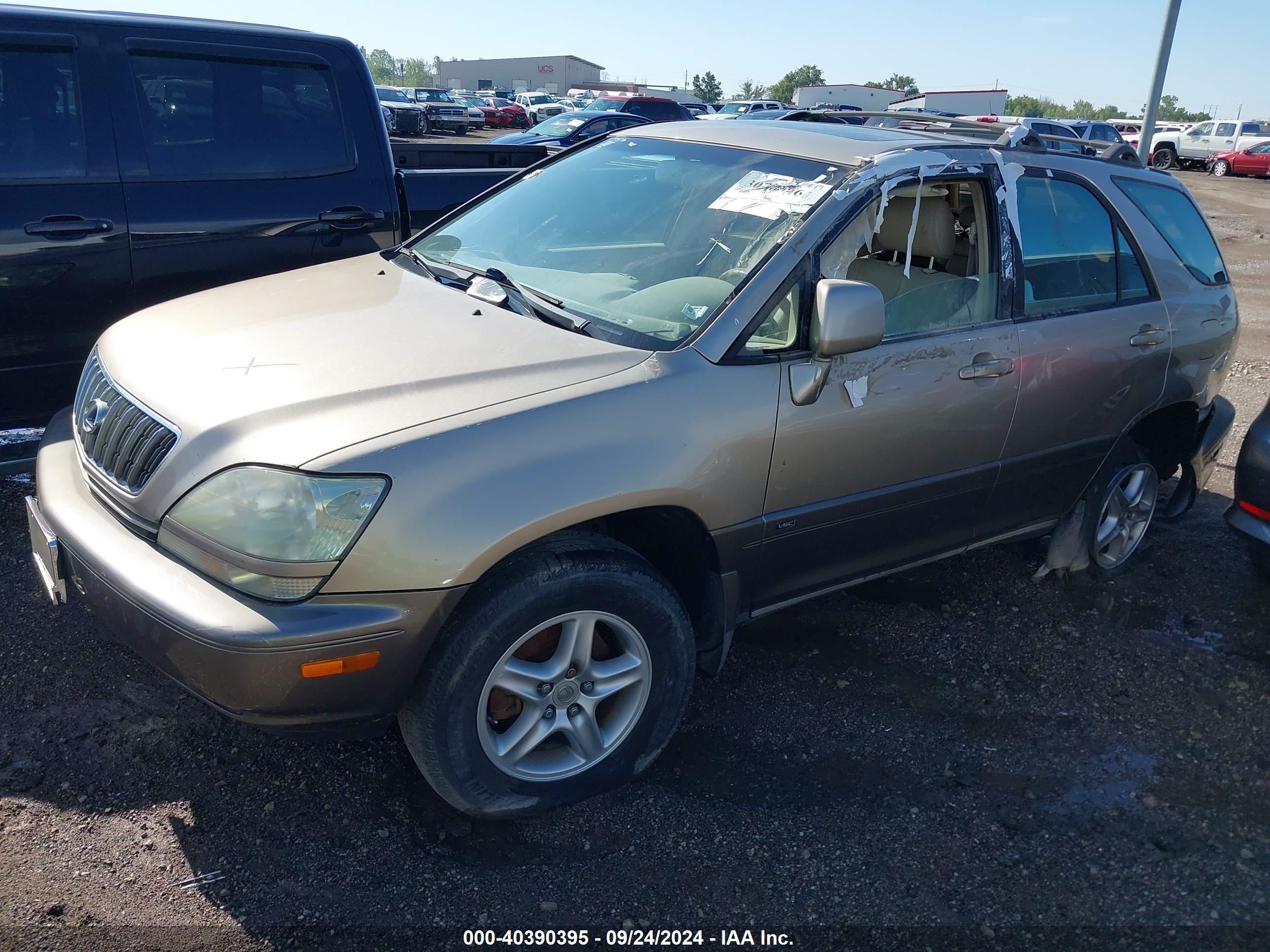 LEXUS RX image 2