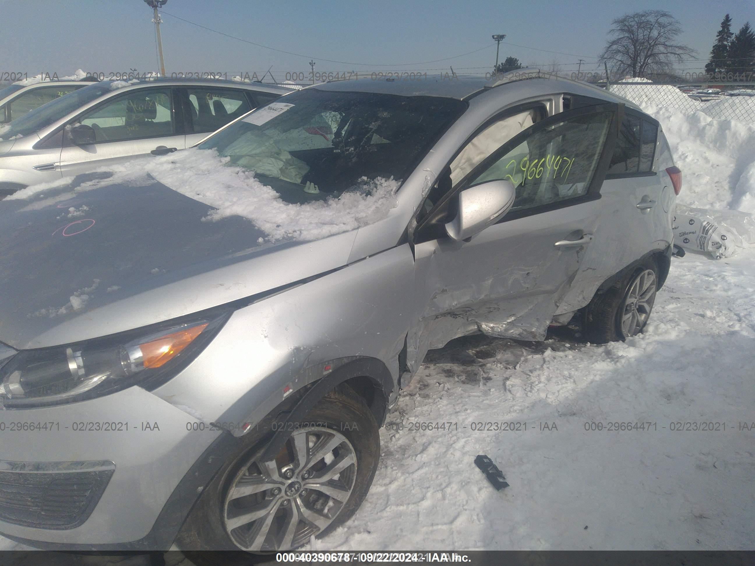 KIA SPORTAGE image 6