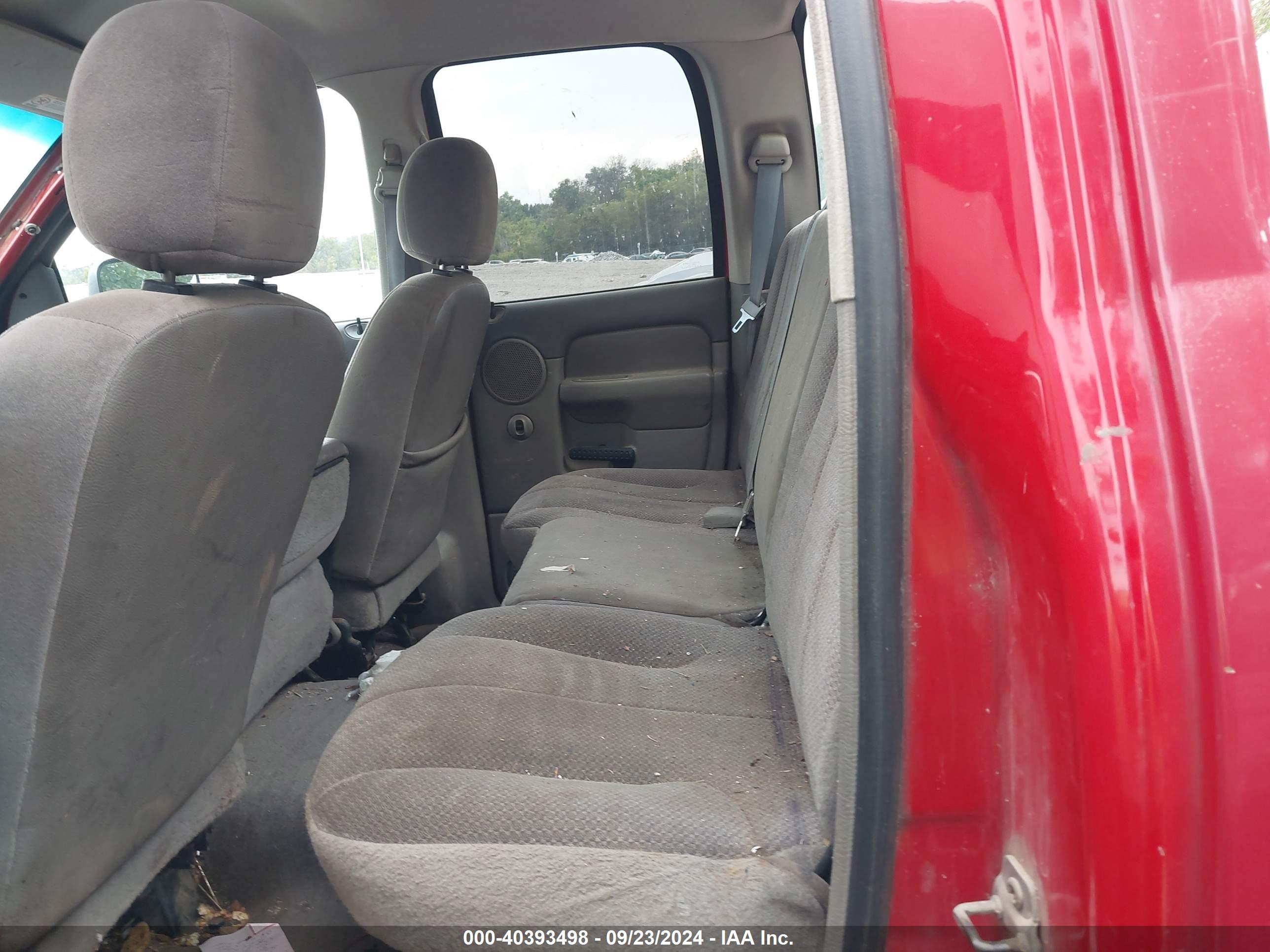 DODGE RAM image 7