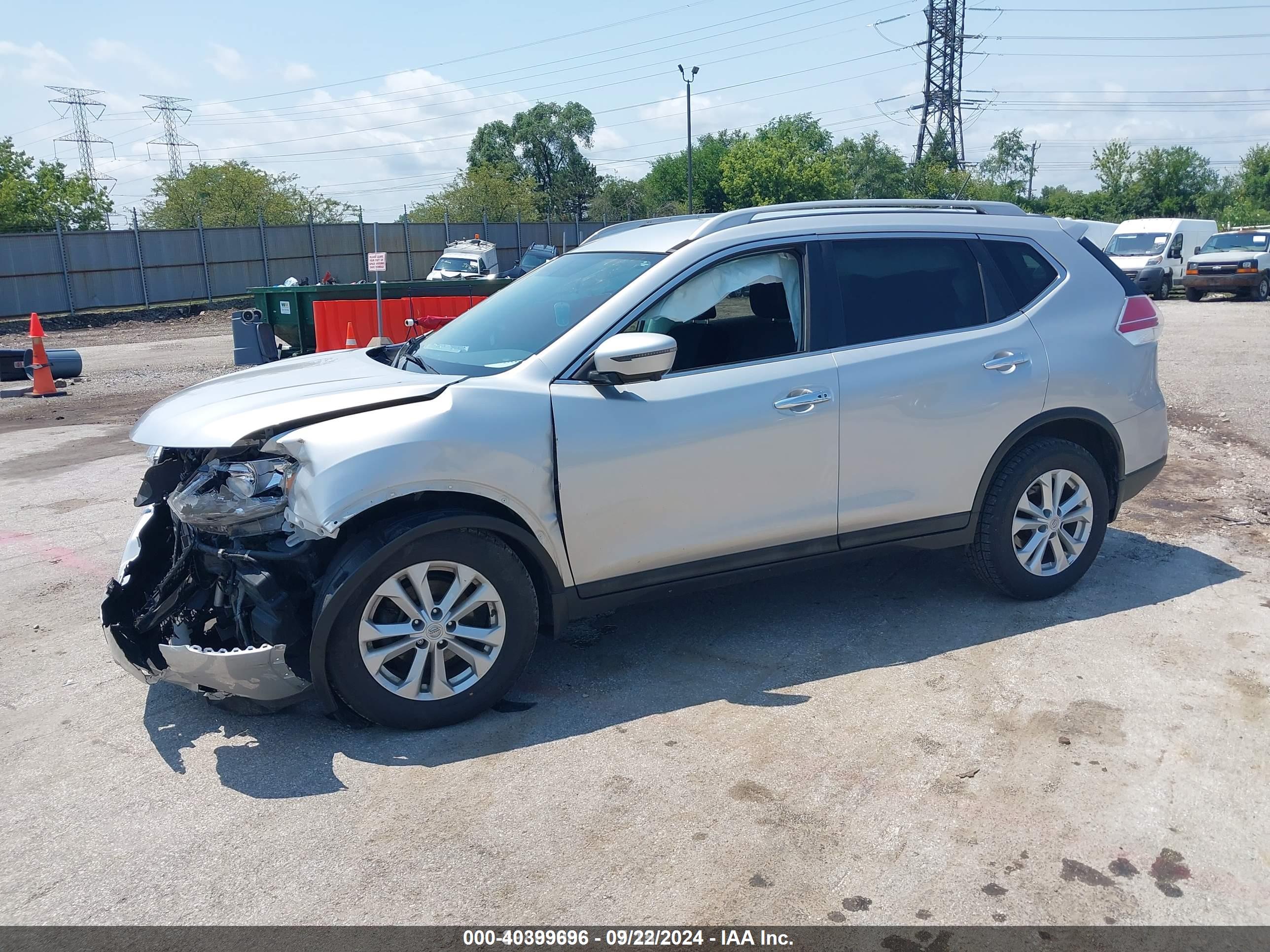 NISSAN ROGUE image 2
