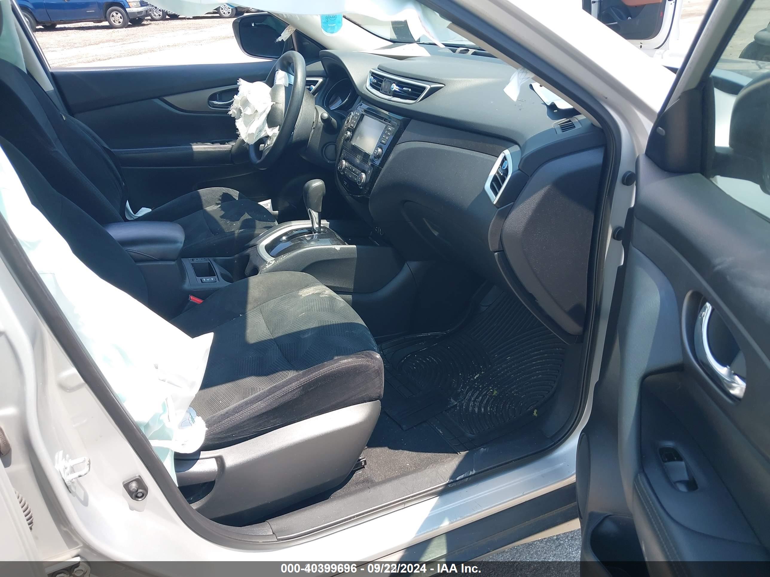 NISSAN ROGUE image 5
