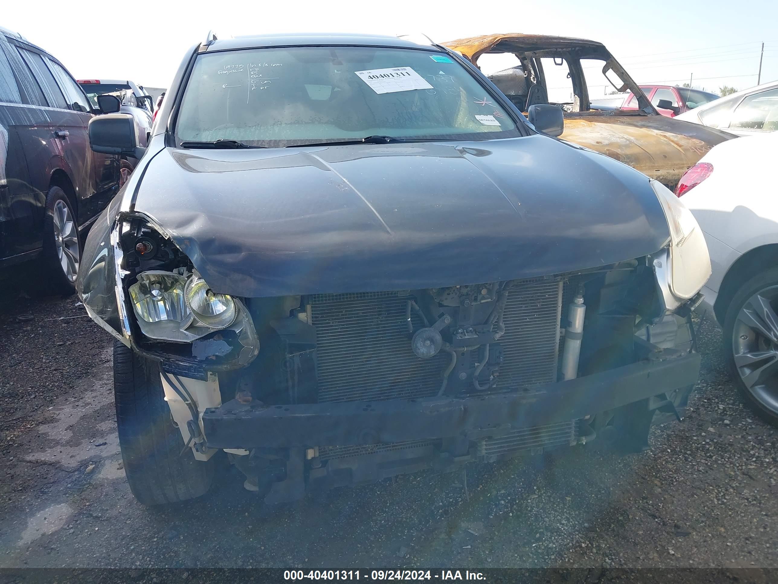 NISSAN ROGUE image 6