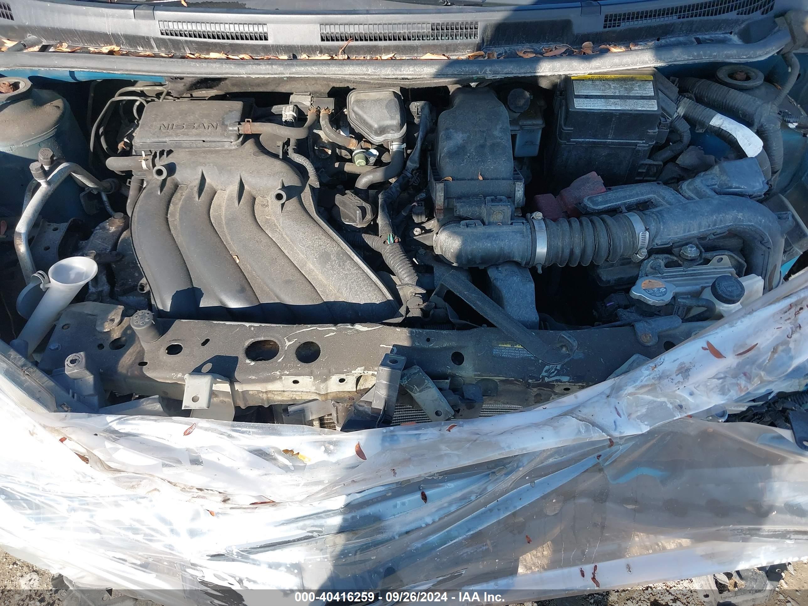 NISSAN VERSA image 10