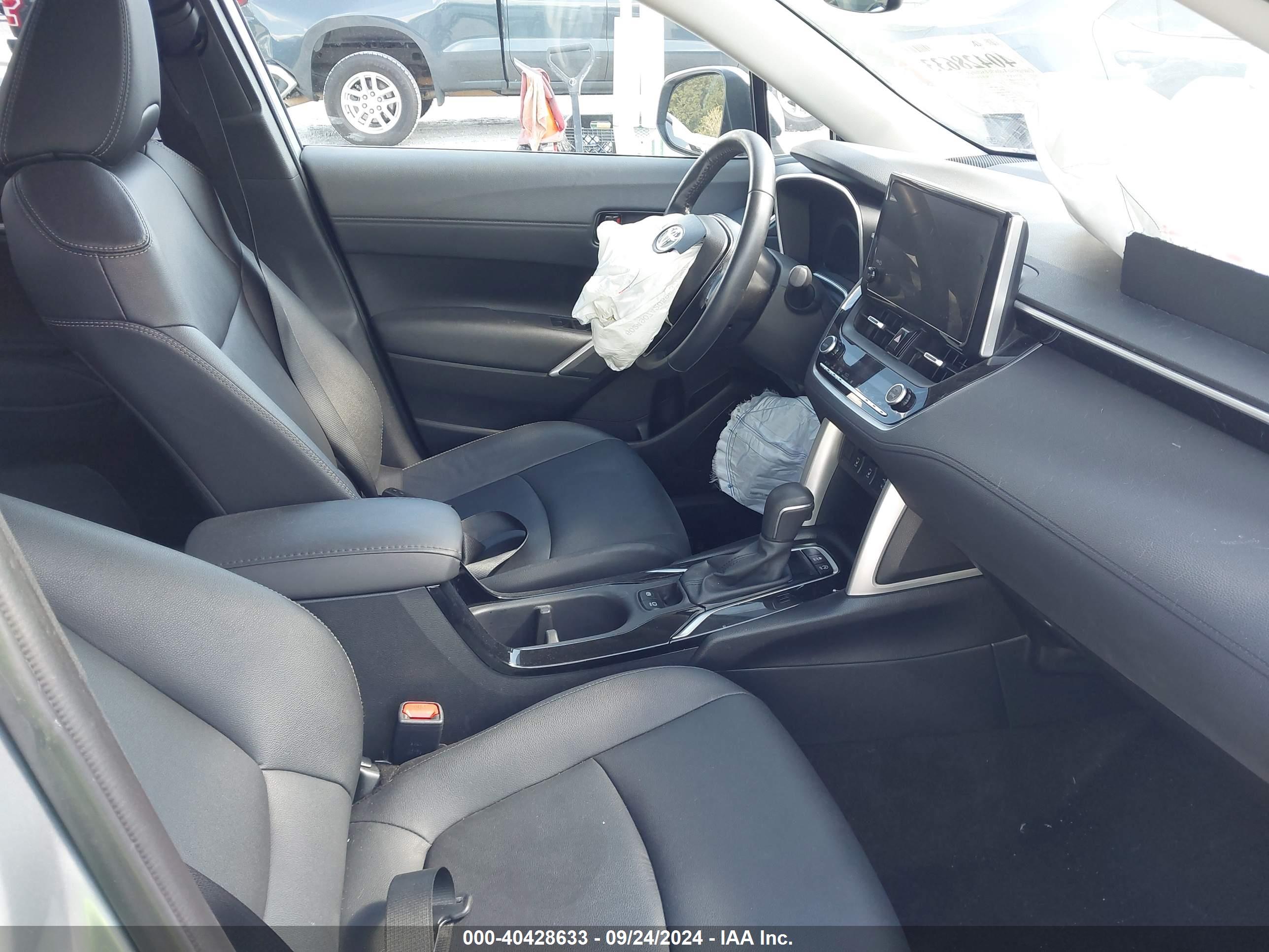 TOYOTA COROLLA image 5