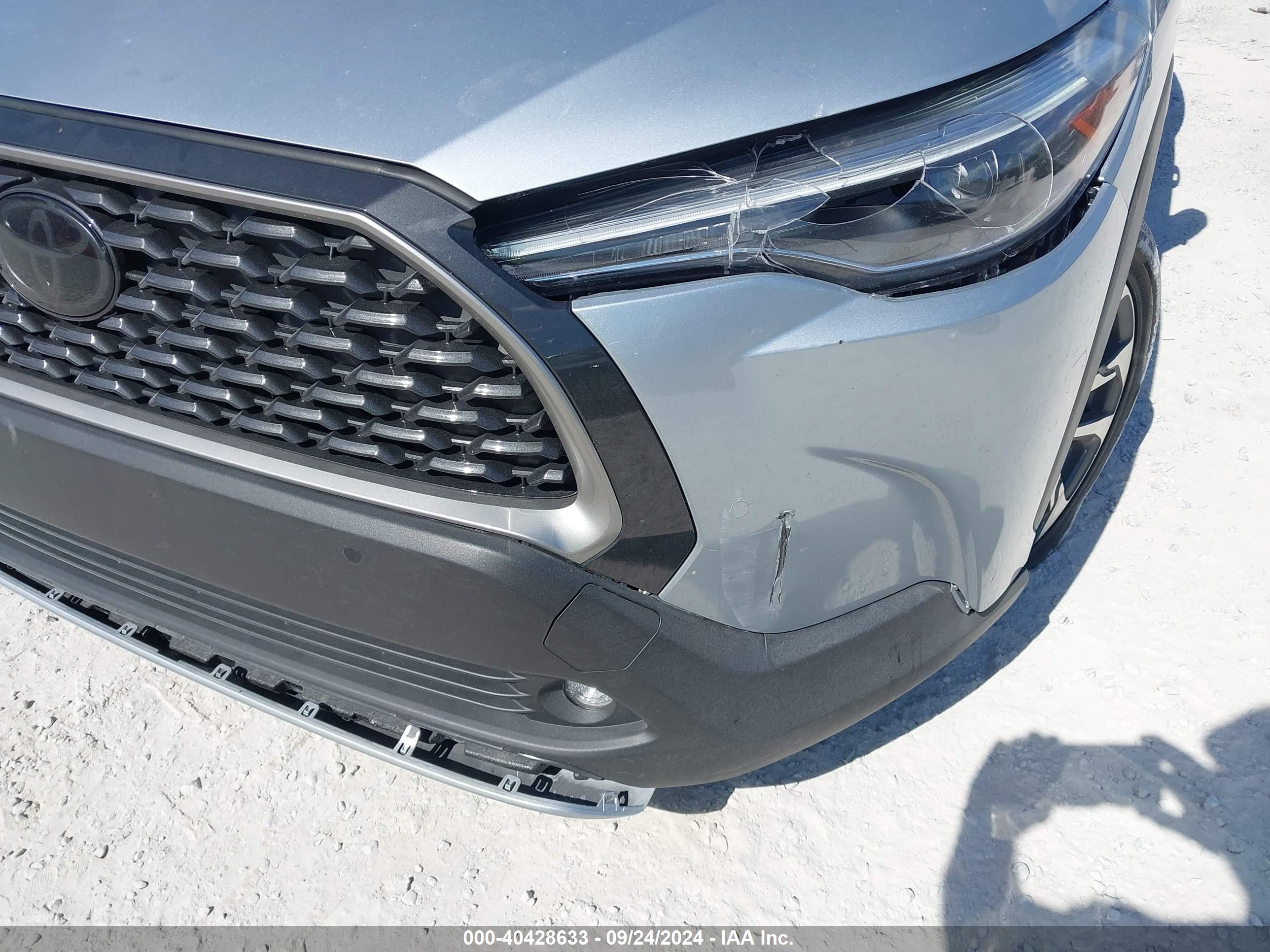 TOYOTA COROLLA image 6