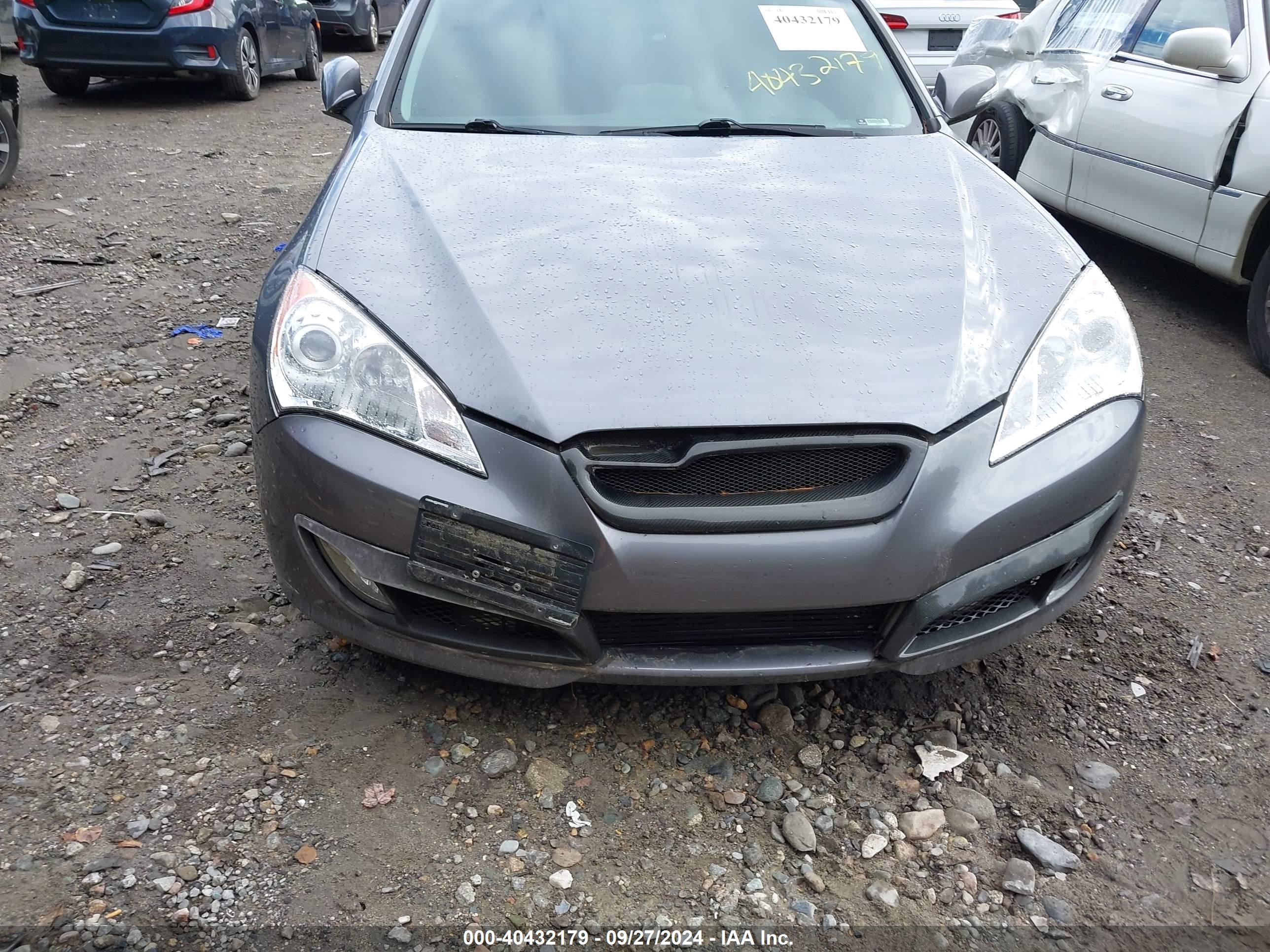 HYUNDAI GENESIS image 6