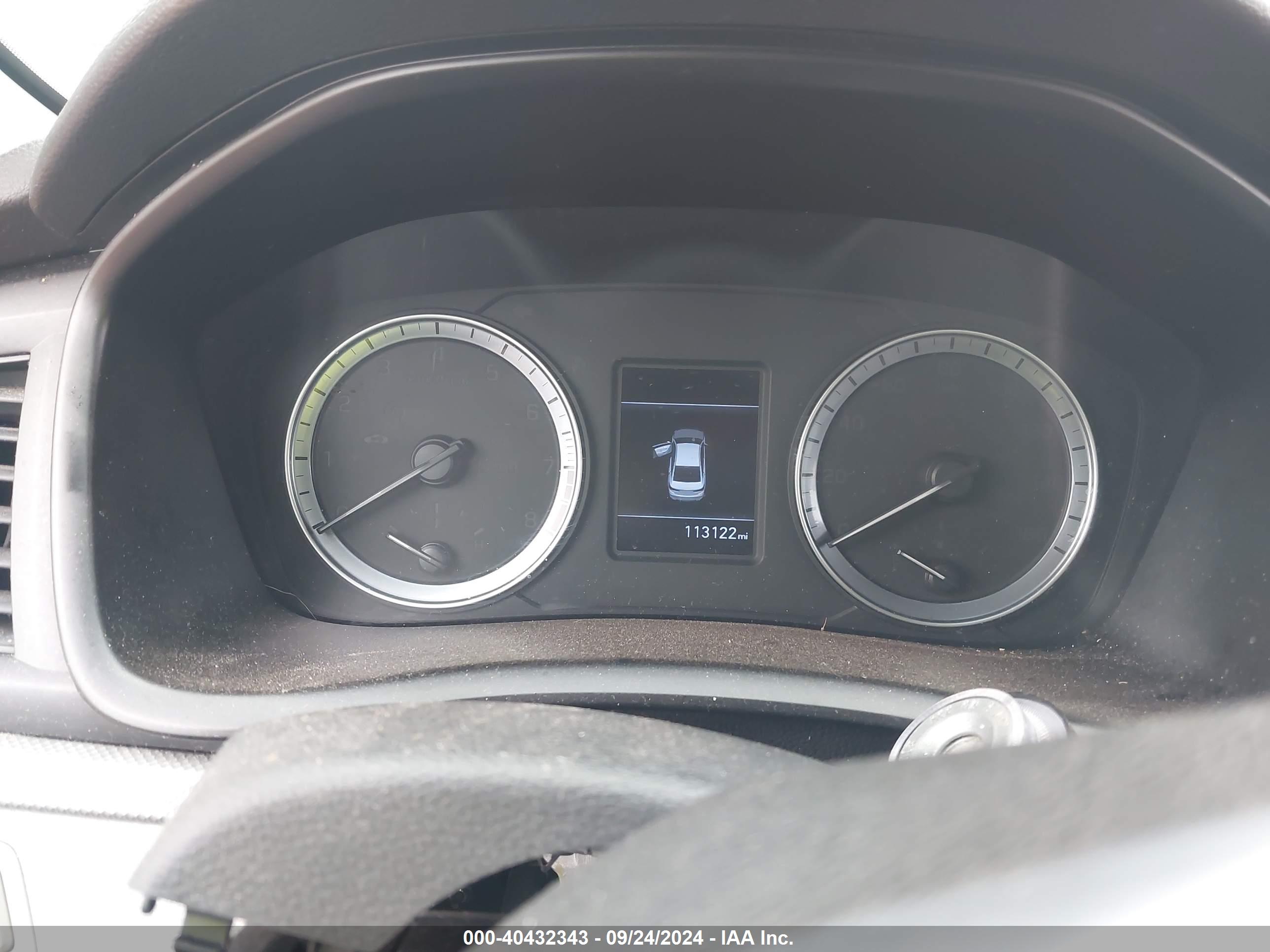 HYUNDAI SONATA image 7