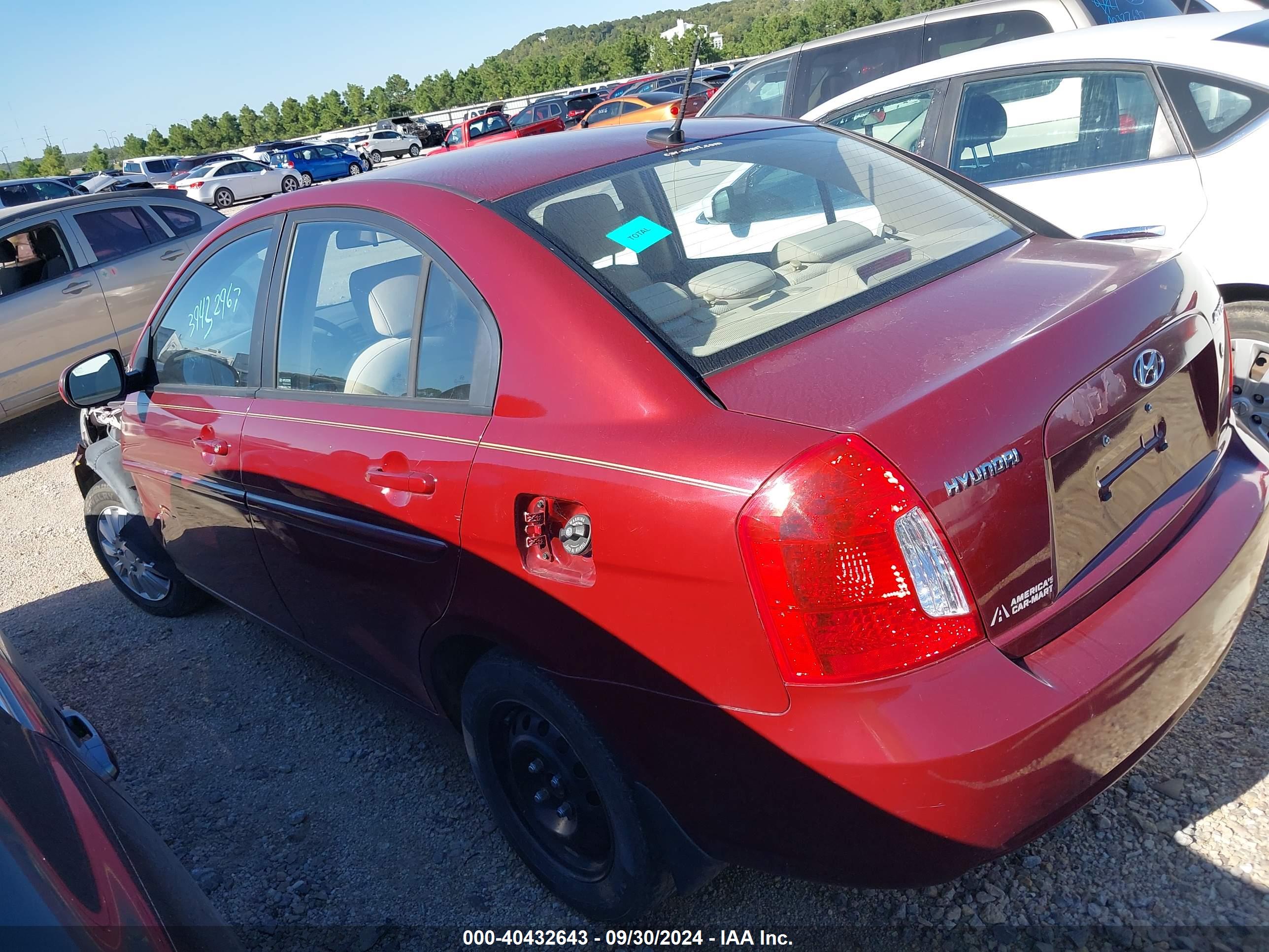HYUNDAI ACCENT image 3