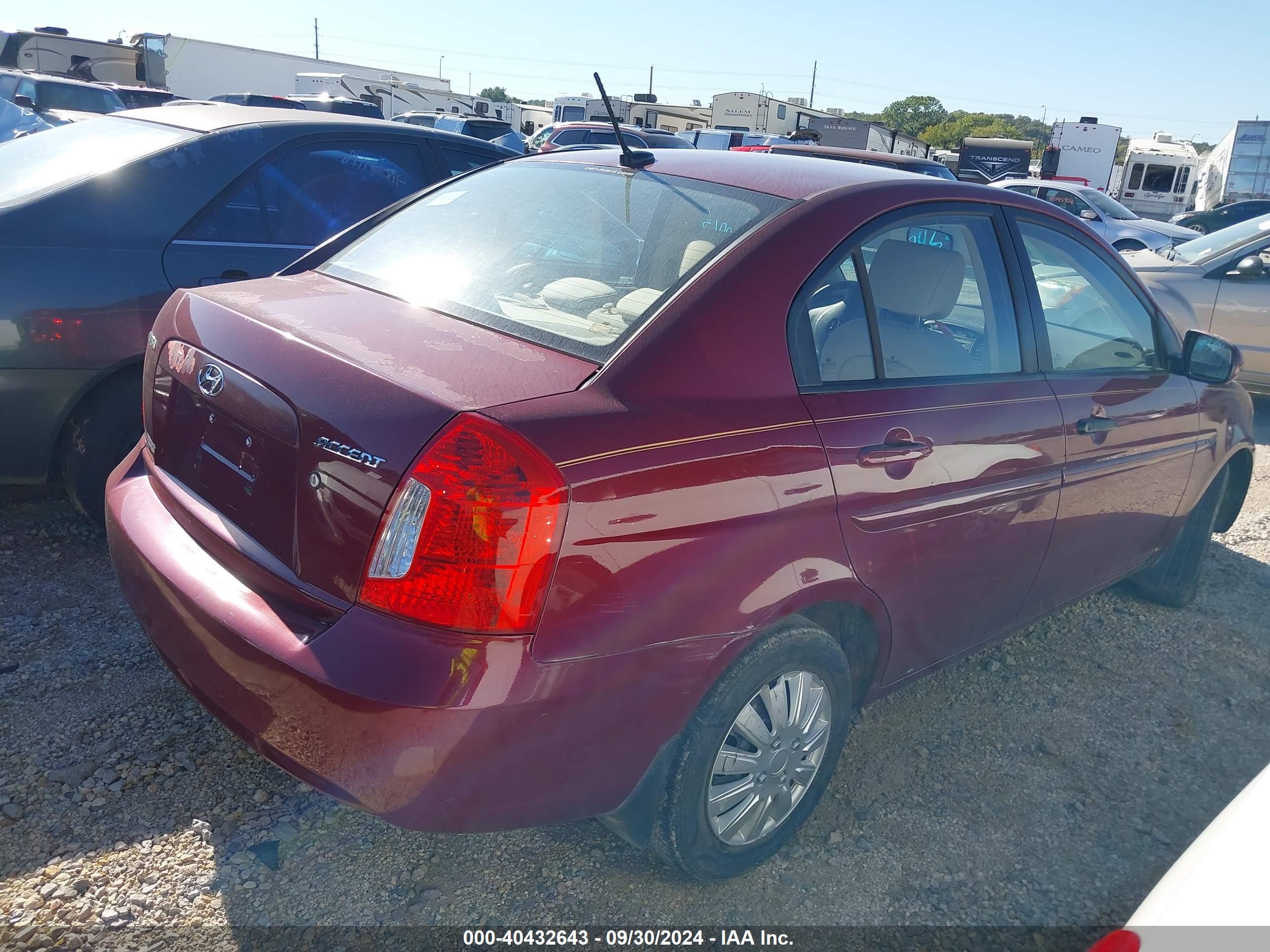 HYUNDAI ACCENT image 4