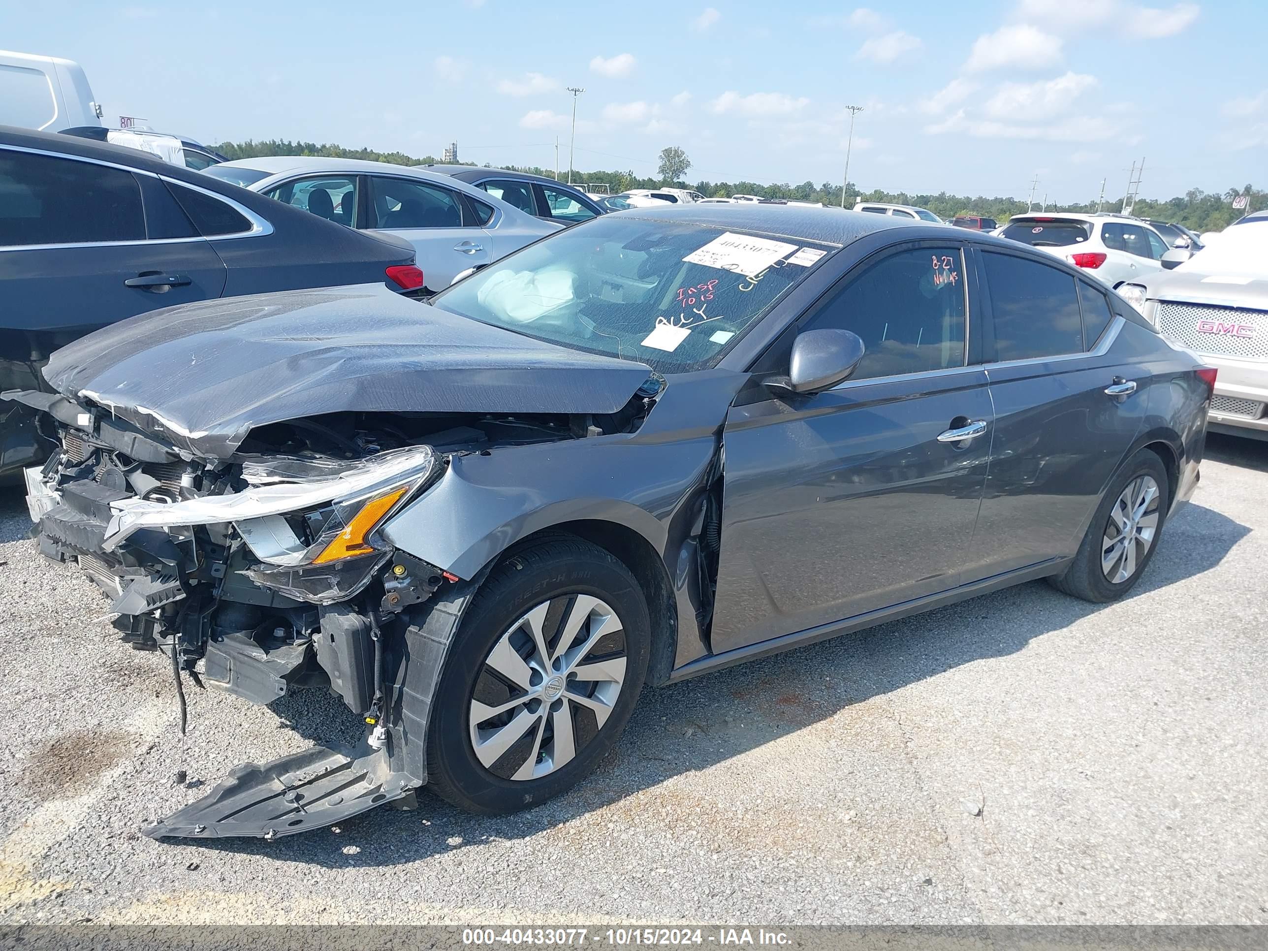 NISSAN ALTIMA image 2