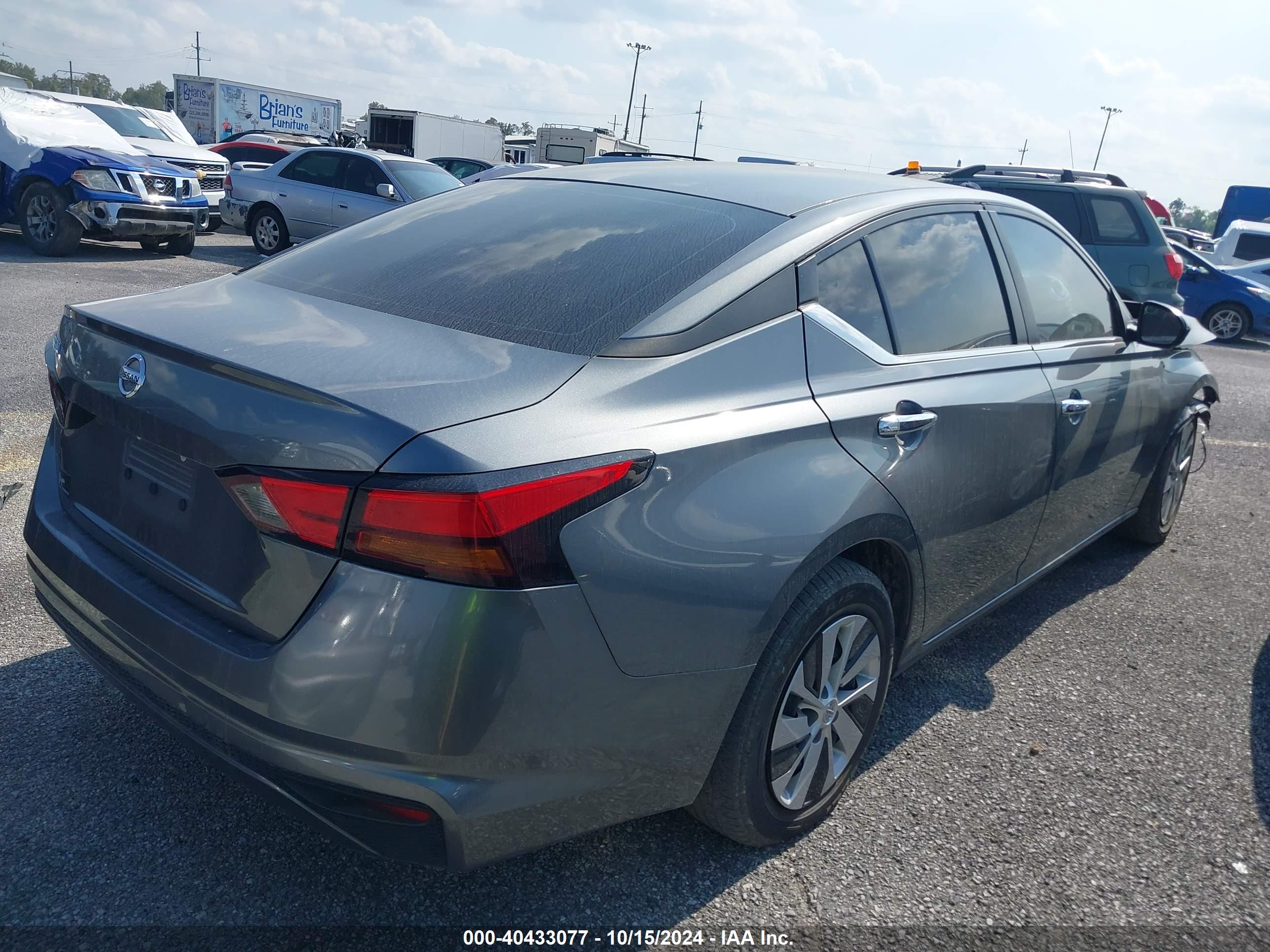 NISSAN ALTIMA image 4