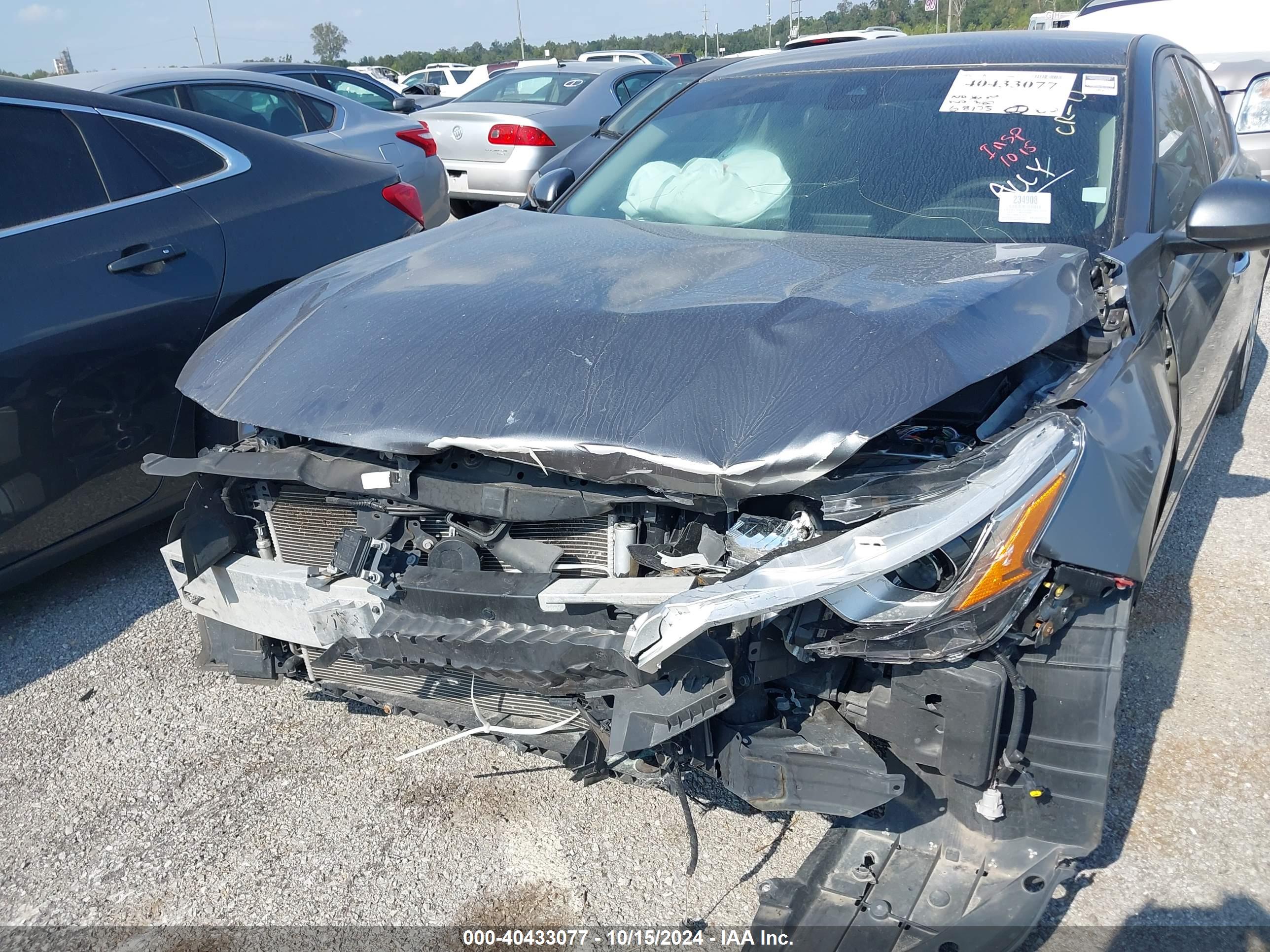 NISSAN ALTIMA image 6
