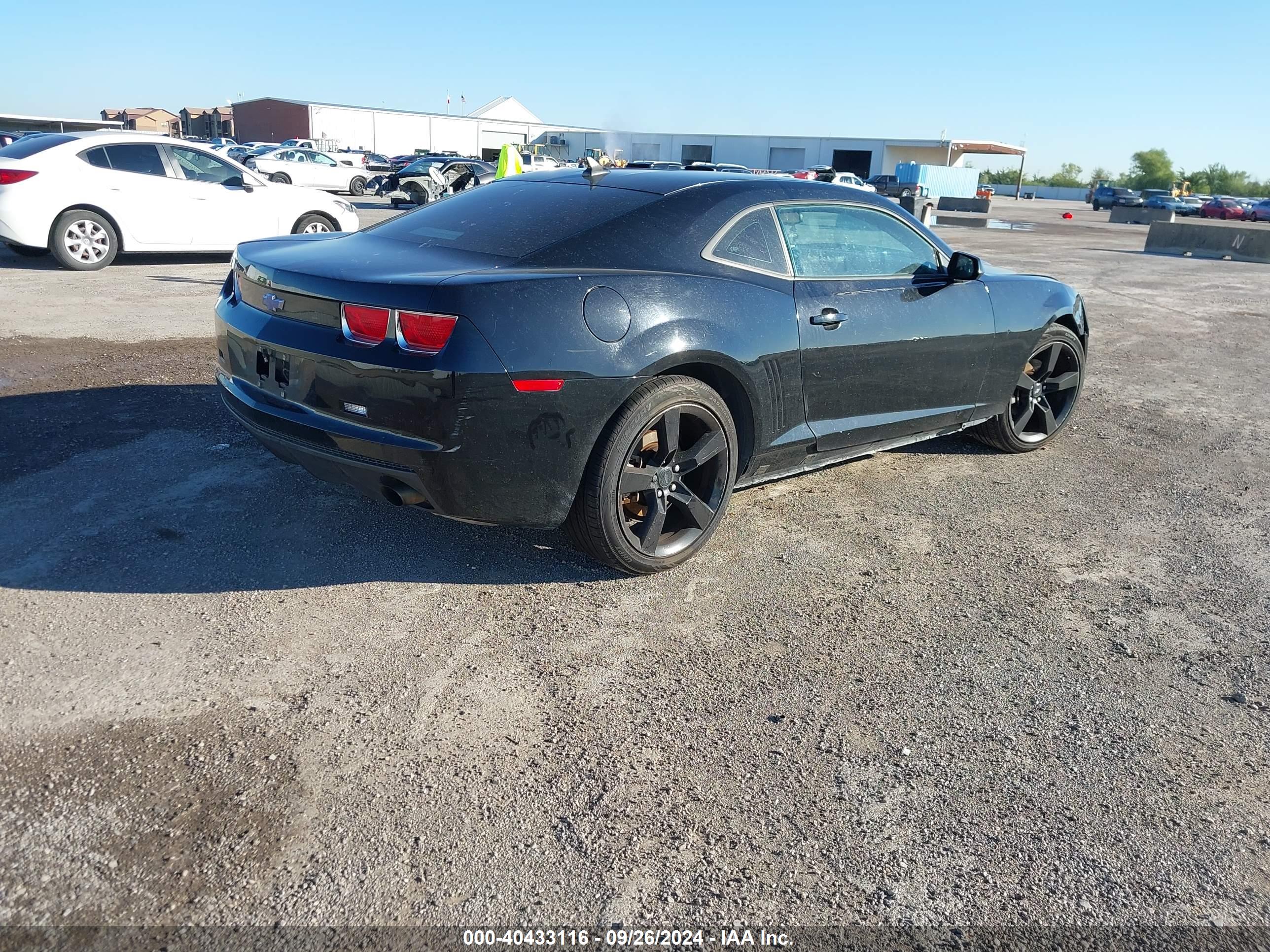 CHEVROLET CAMARO image 4