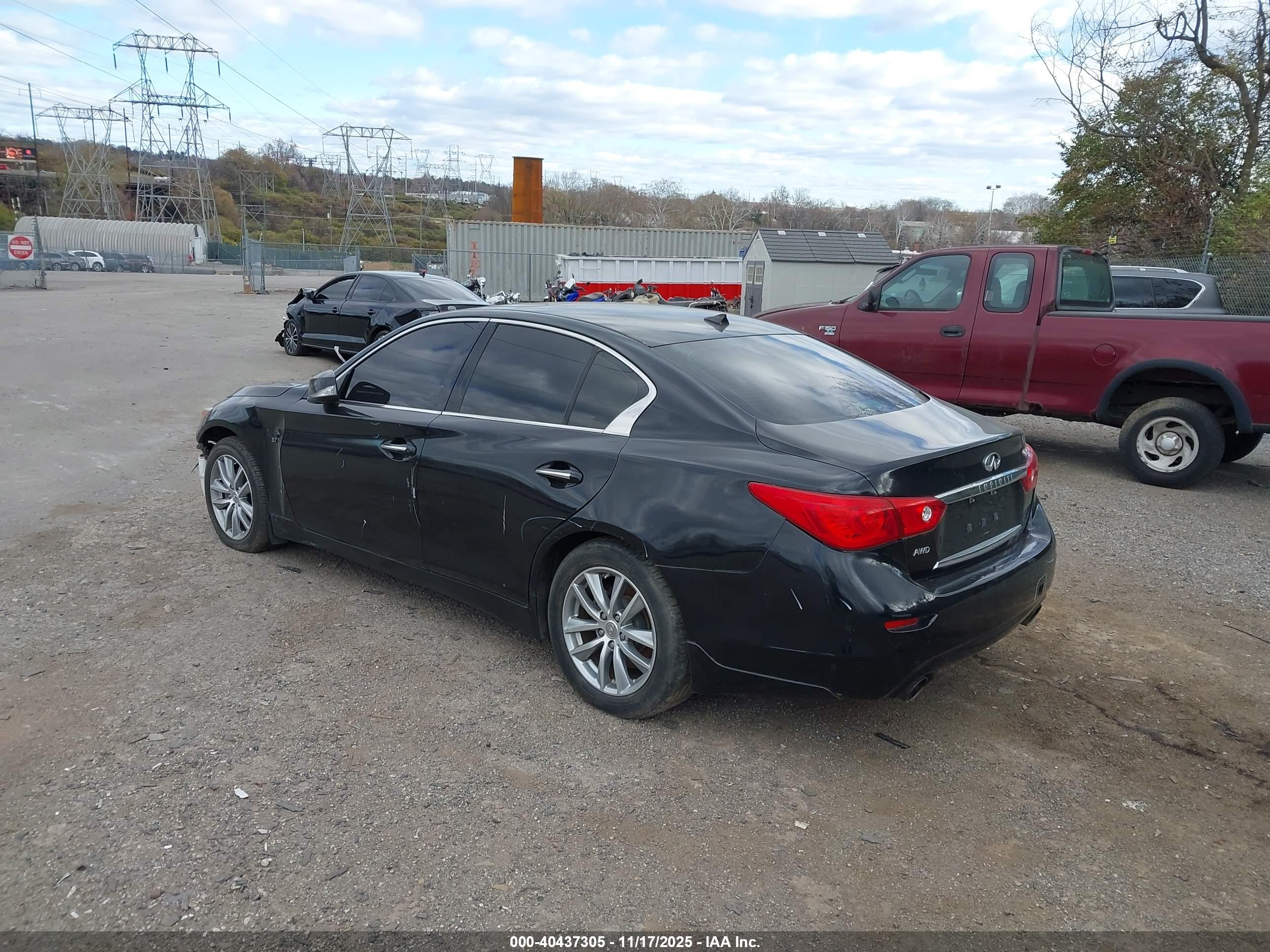 INFINITI Q50 image 3