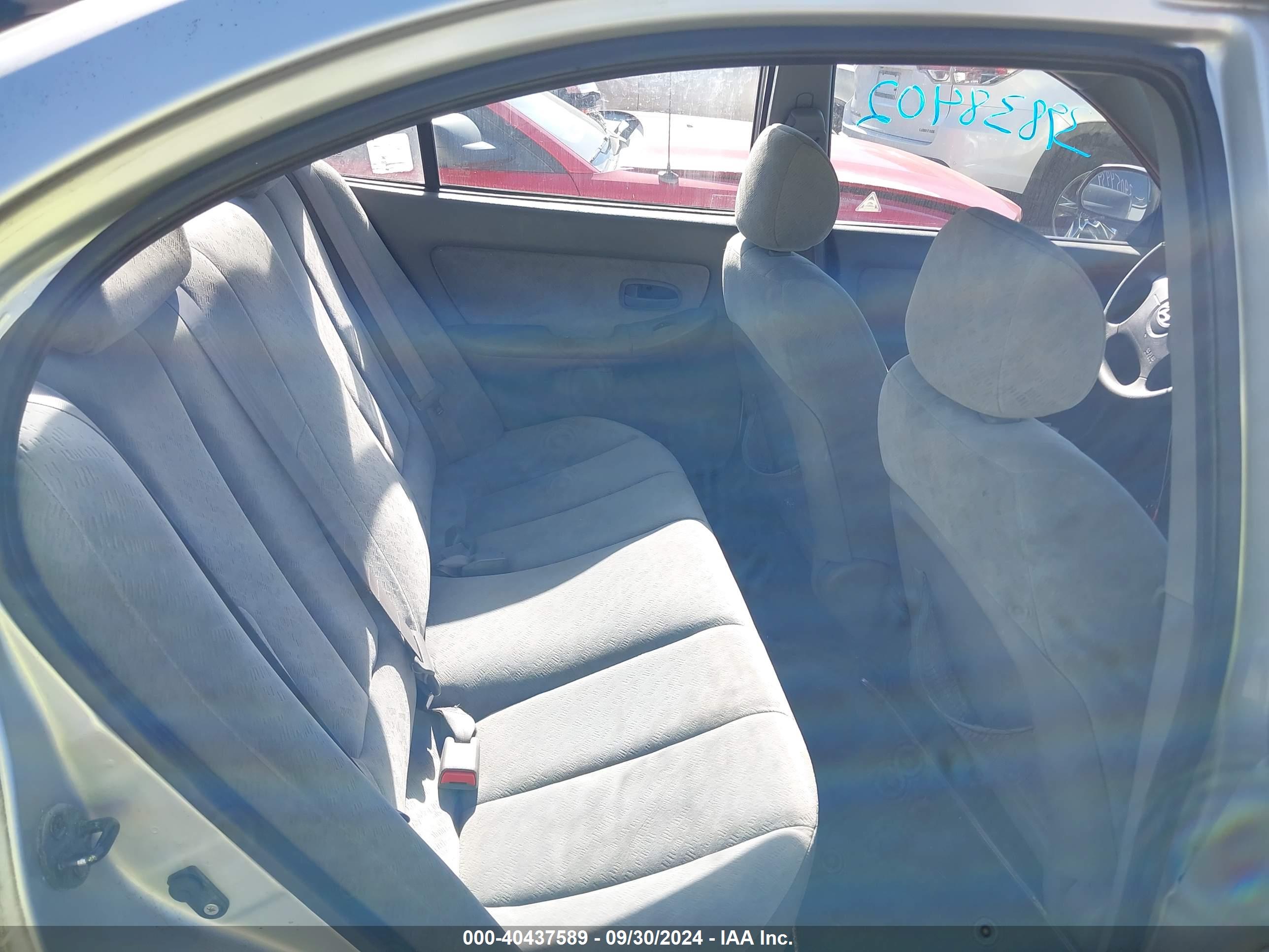 HYUNDAI ELANTRA image 8