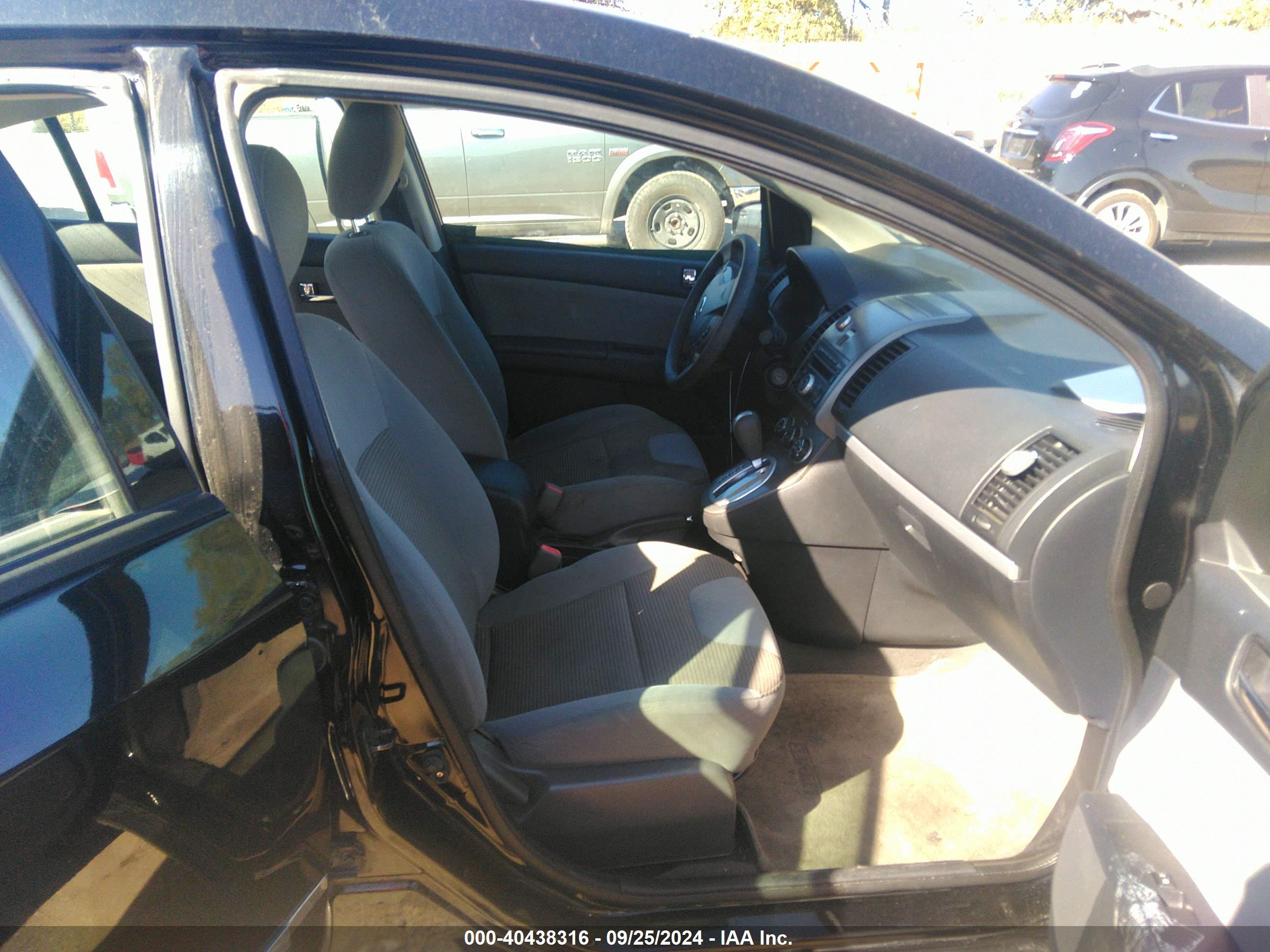 NISSAN SENTRA image 5