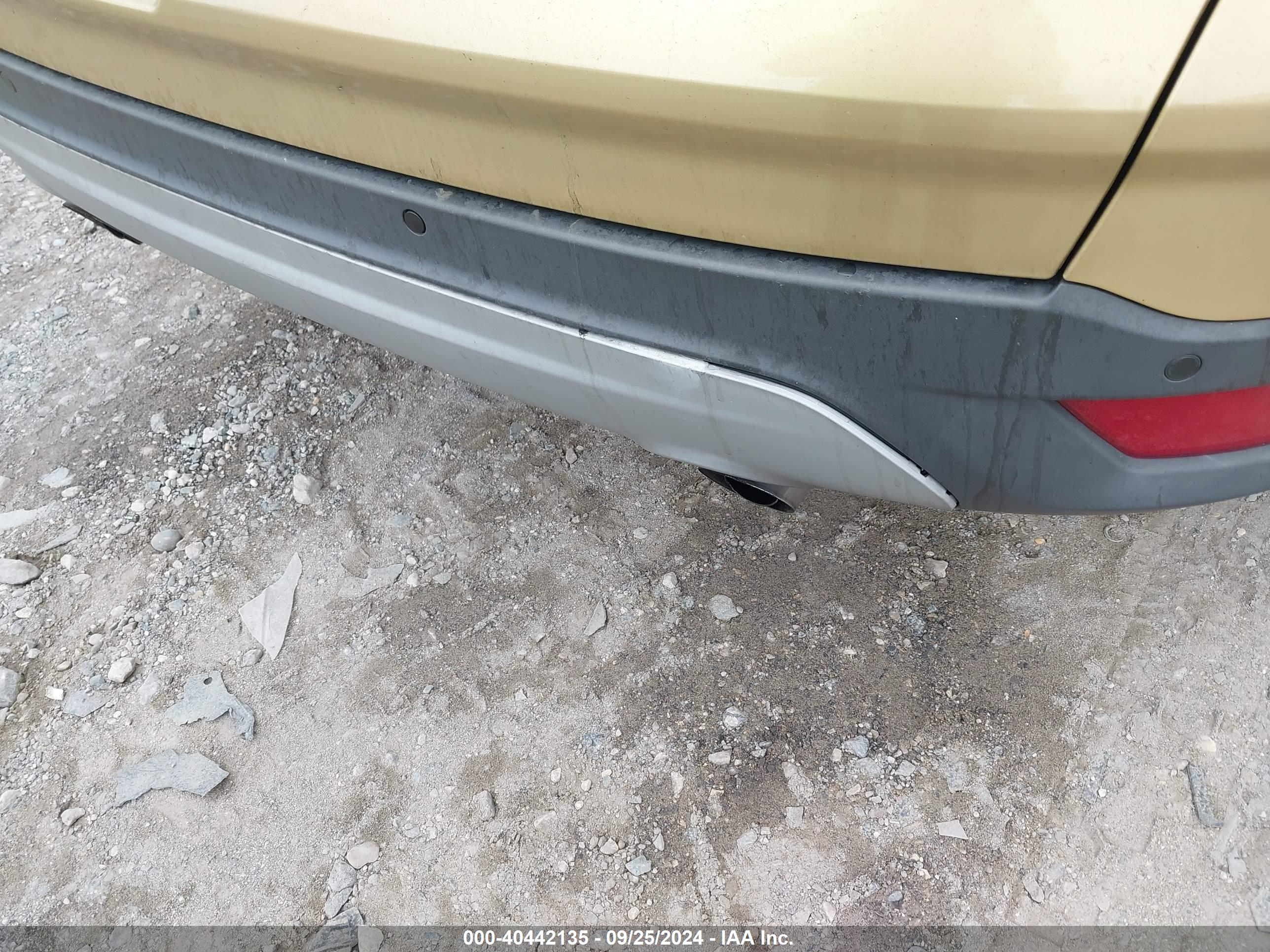 FORD ESCAPE image 6