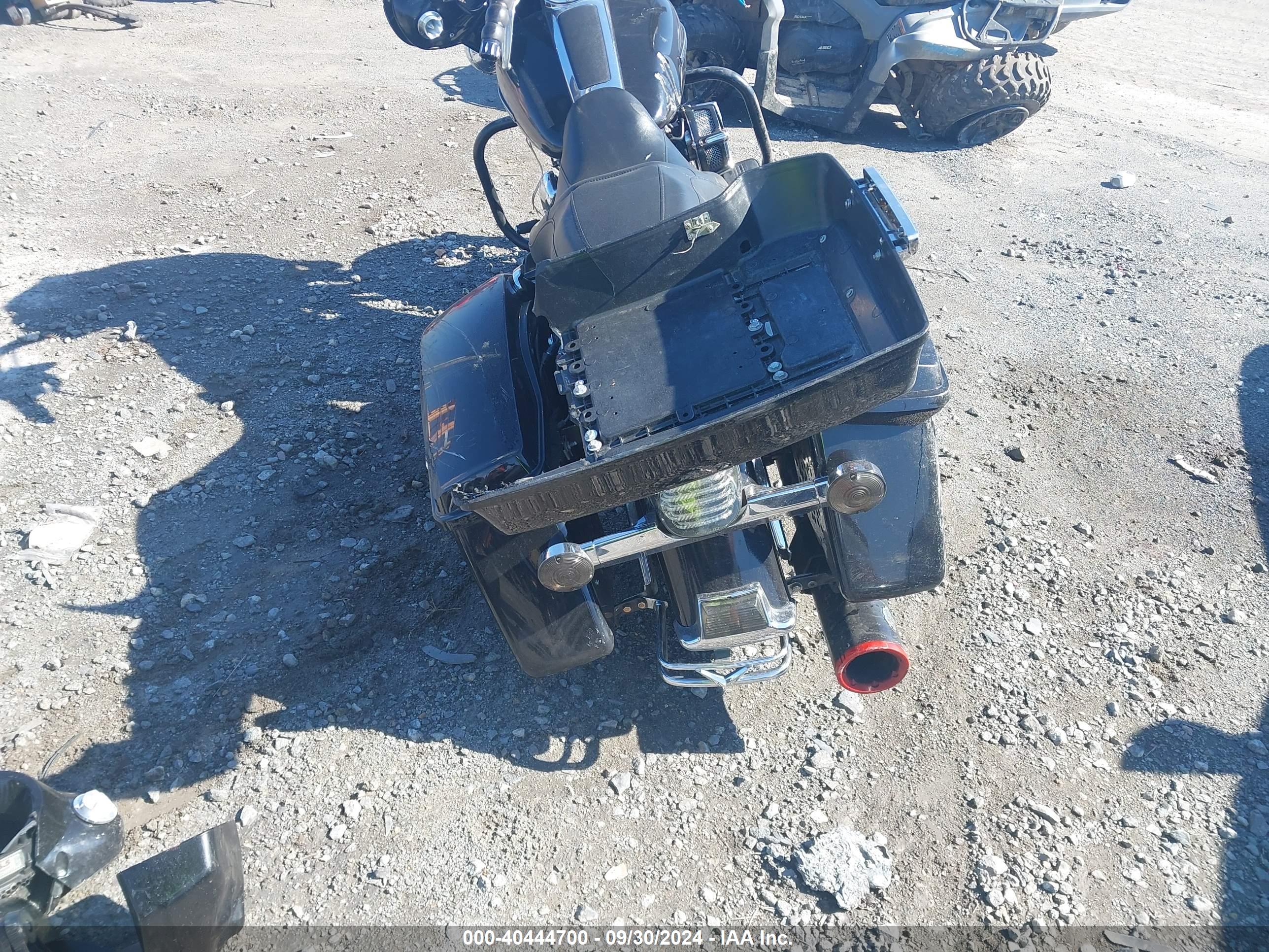 HARLEY-DAVIDSON FLHT image 6