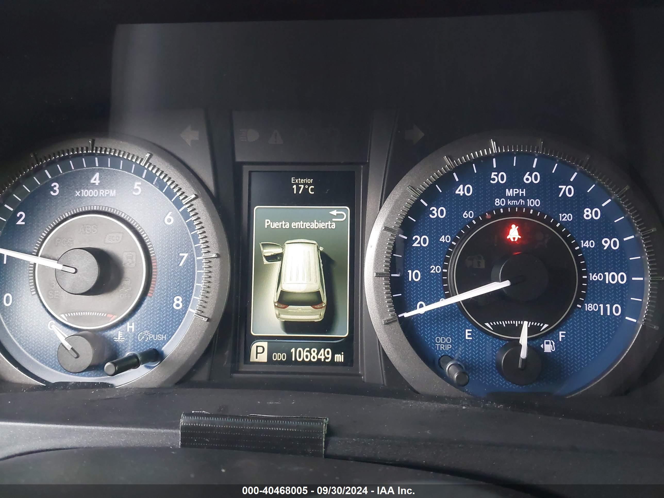 TOYOTA SIENNA image 7