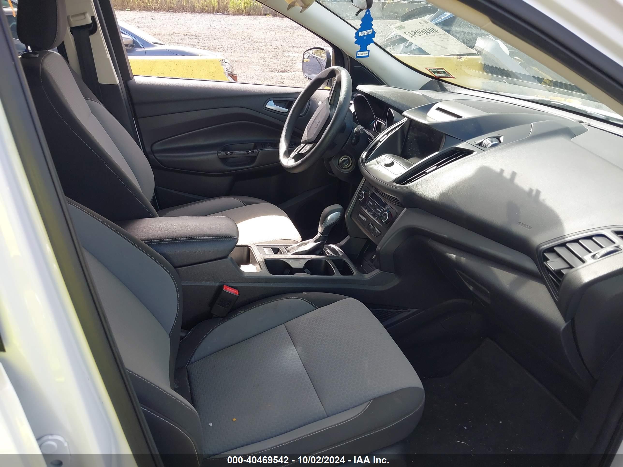 FORD ESCAPE image 5