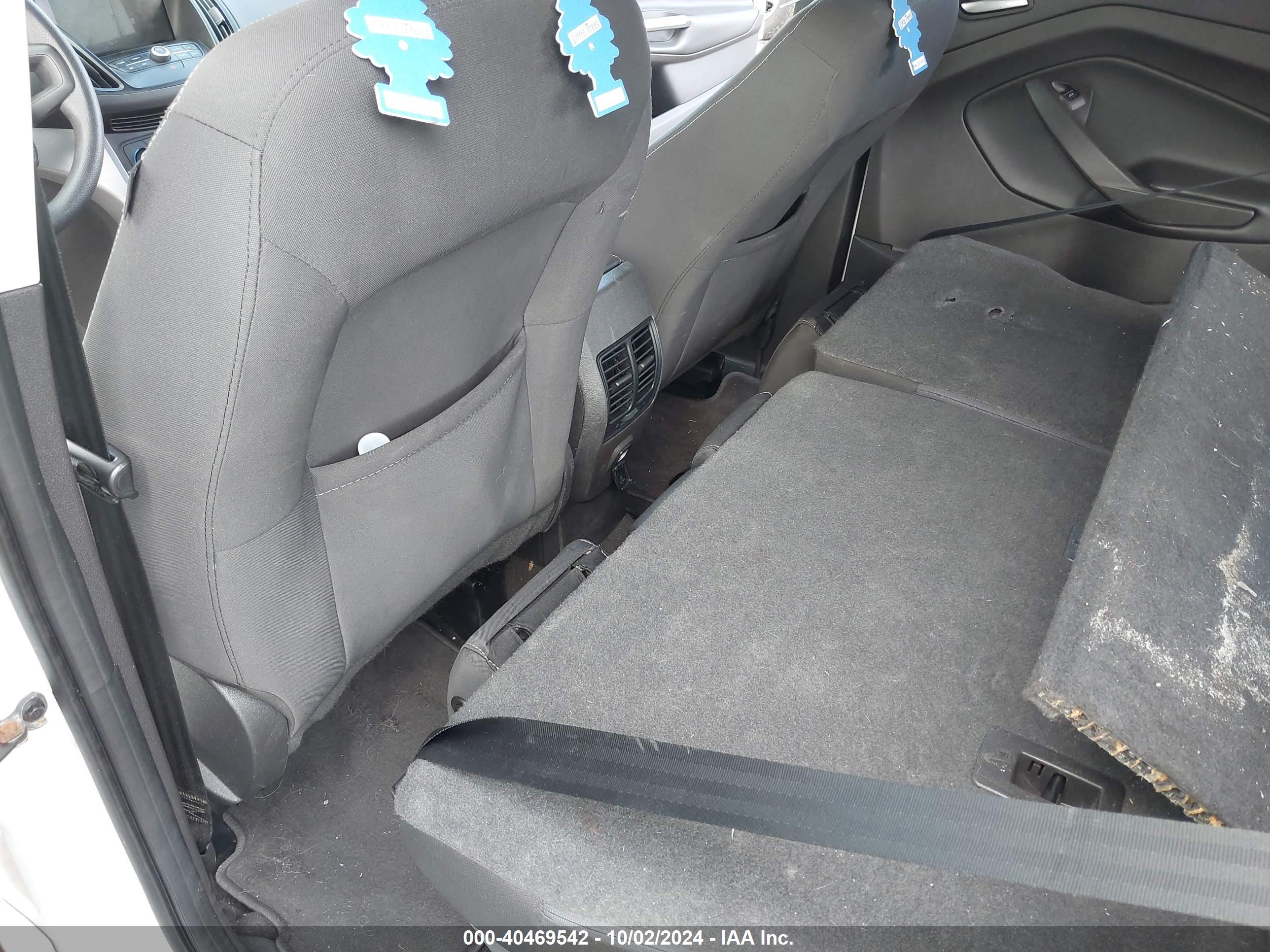 FORD ESCAPE image 8