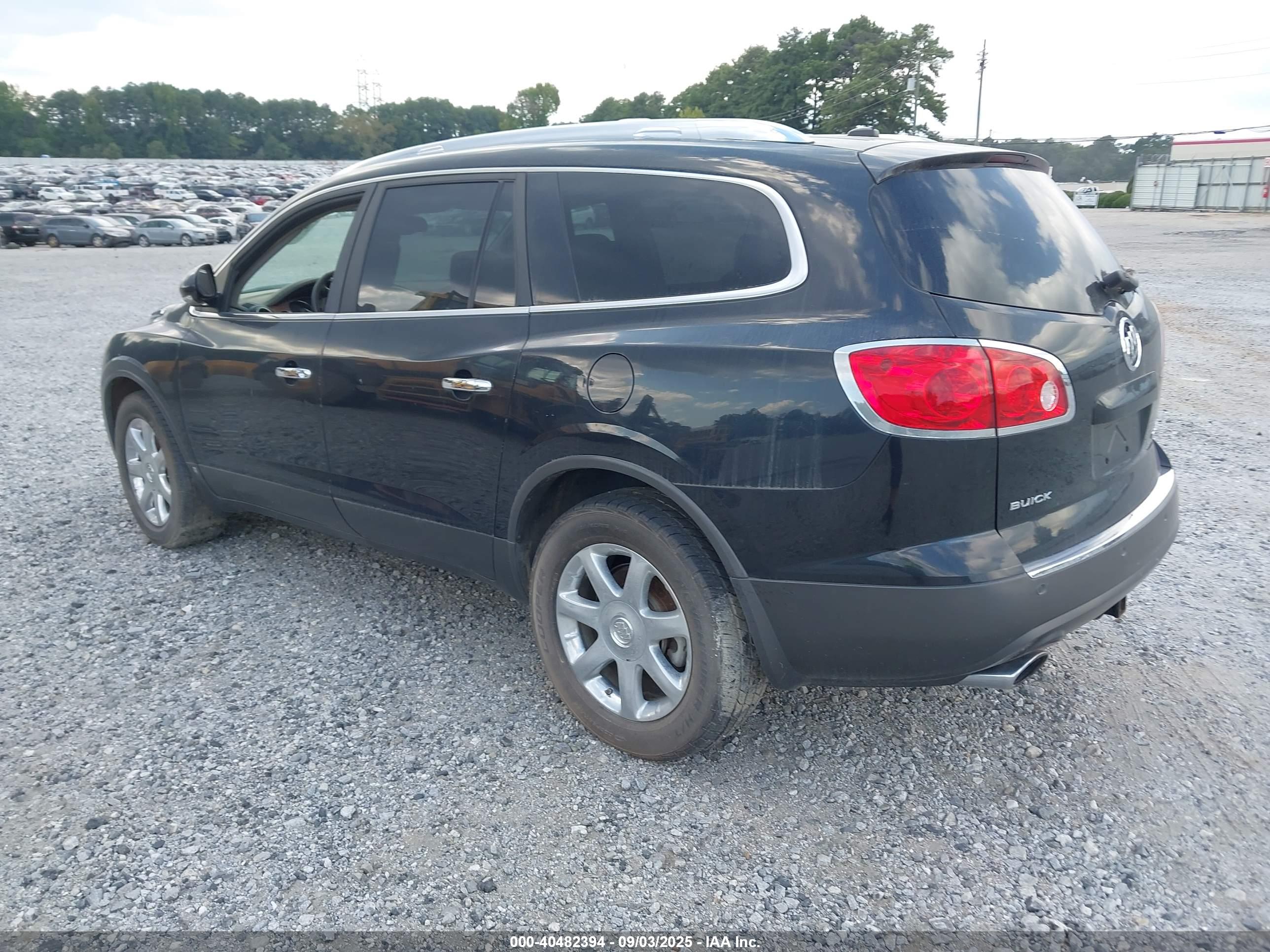 BUICK ENCLAVE image 3