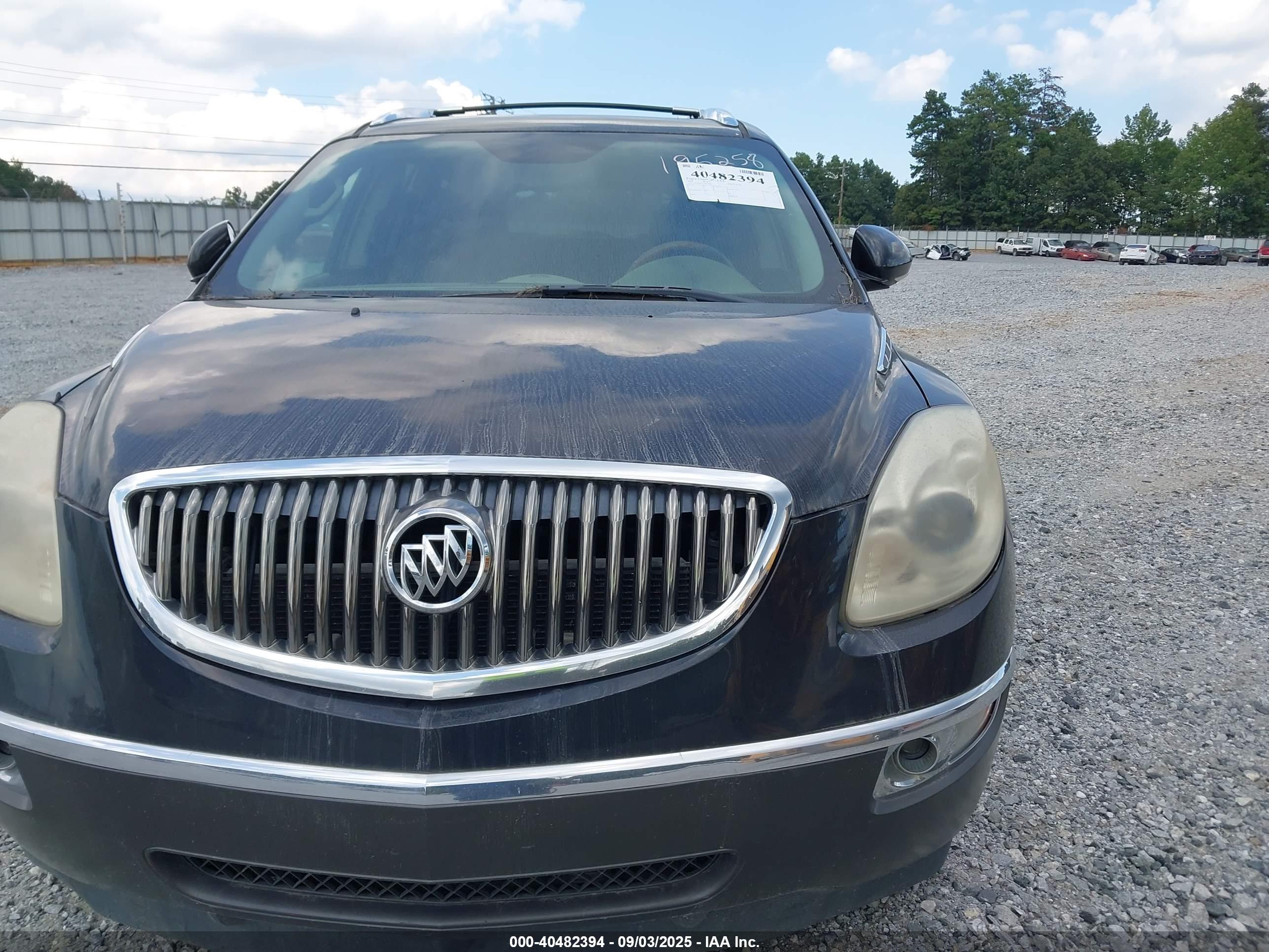 BUICK ENCLAVE image 6
