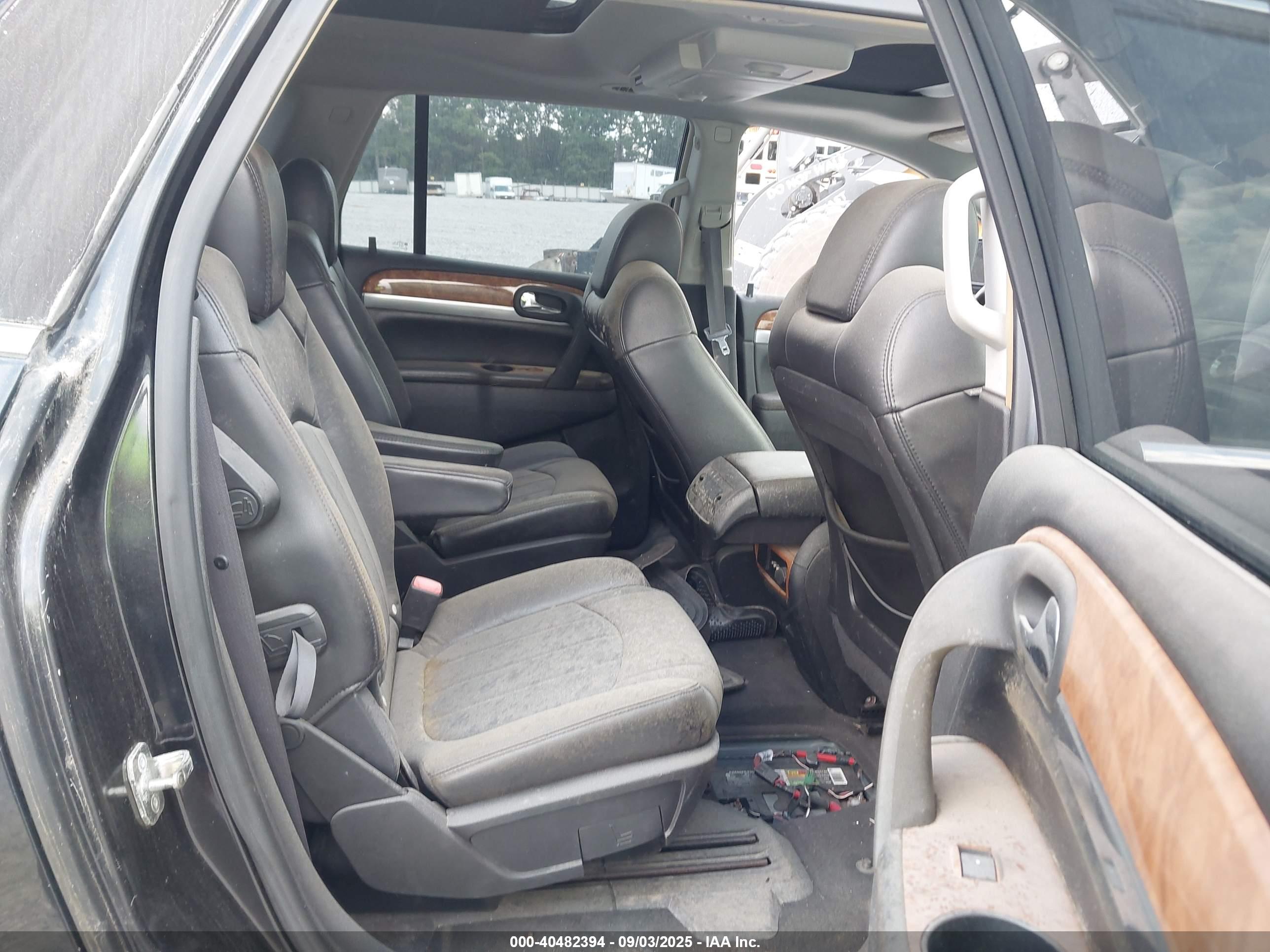 BUICK ENCLAVE image 8