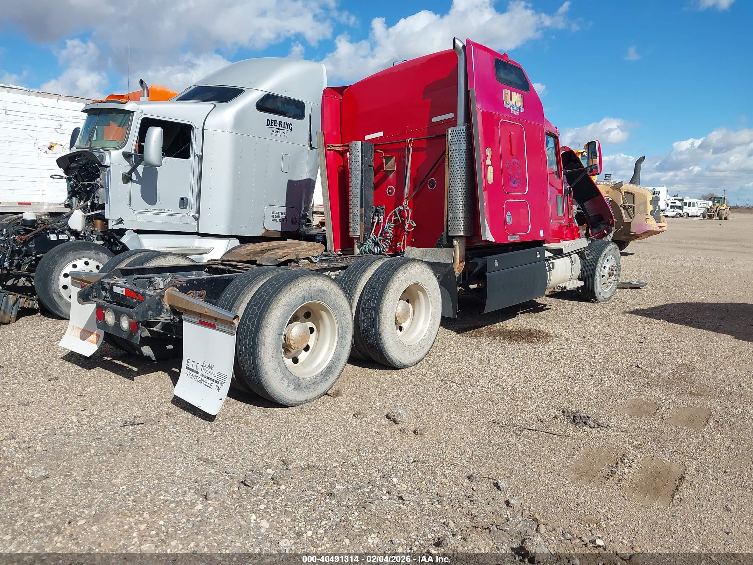 KENWORTH CONSTRUCTION image 4