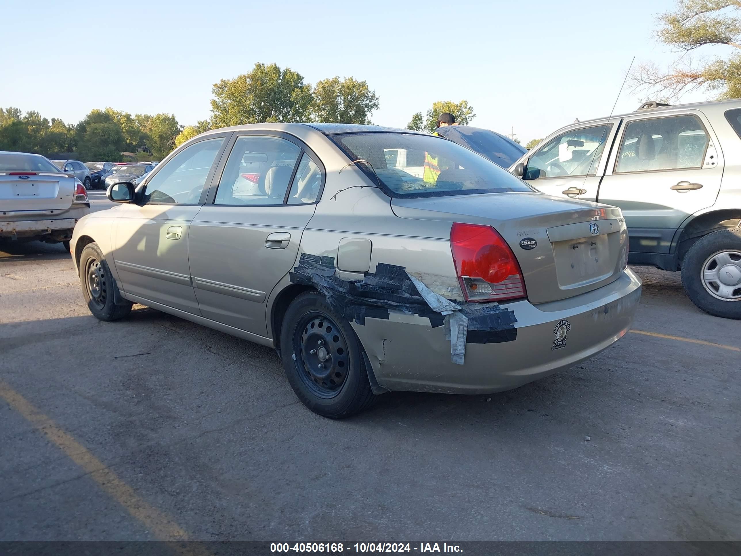 HYUNDAI ELANTRA image 3