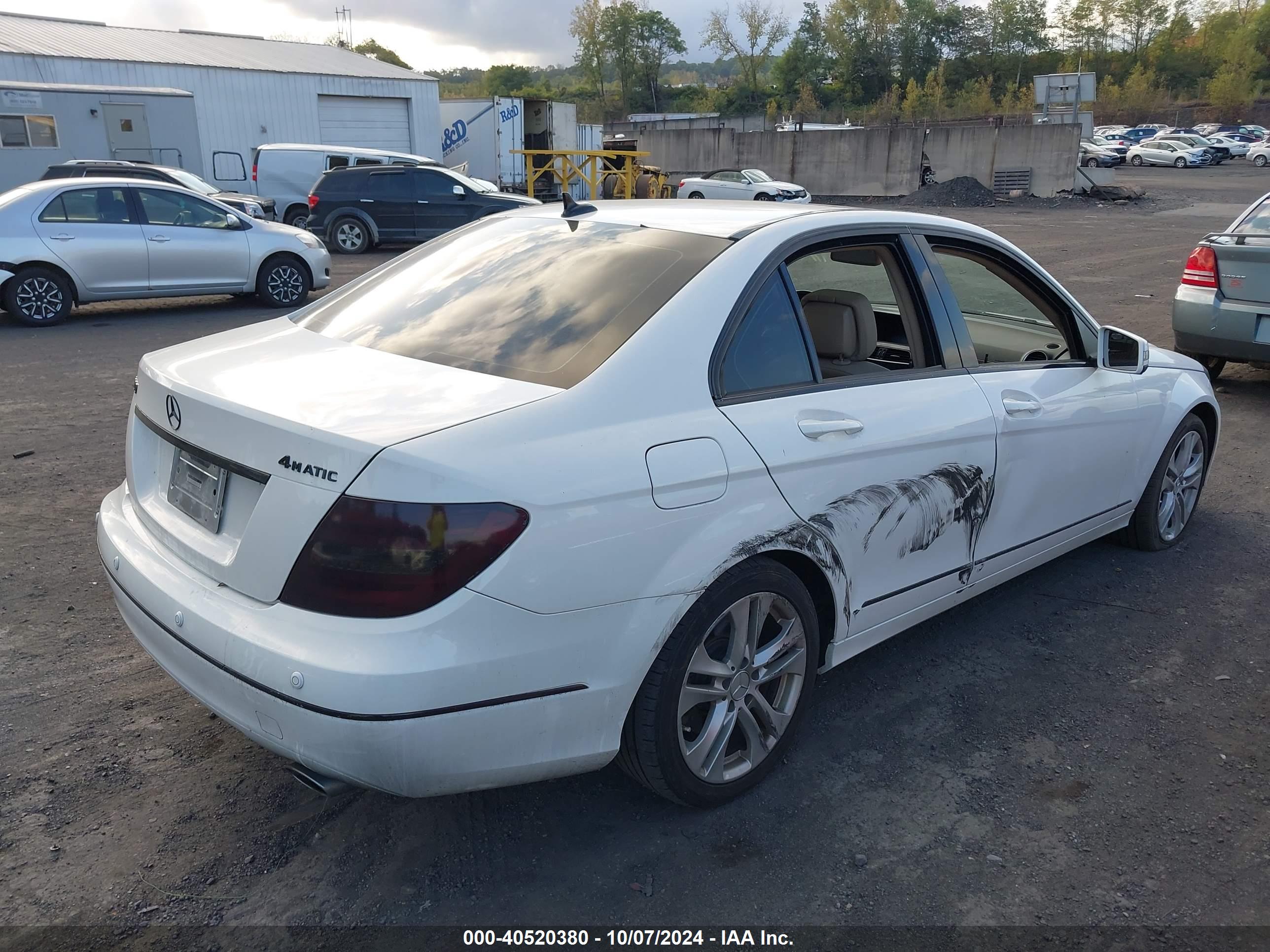 MERCEDES-BENZ C image 4