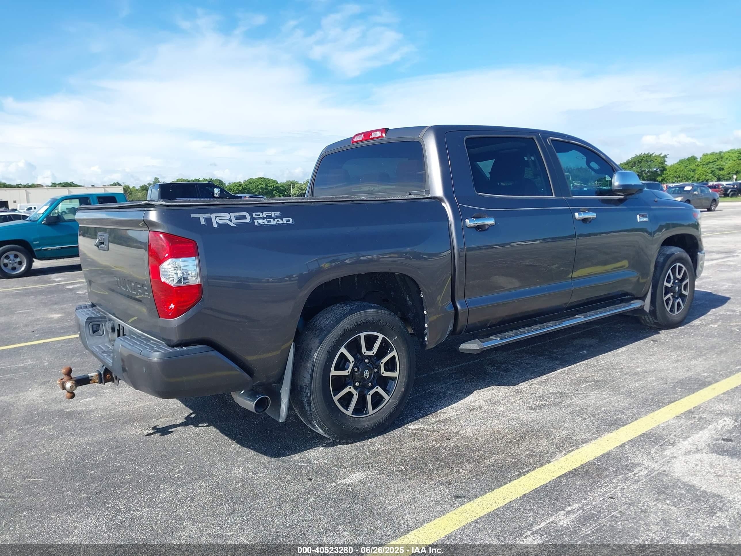 TOYOTA TUNDRA image 4