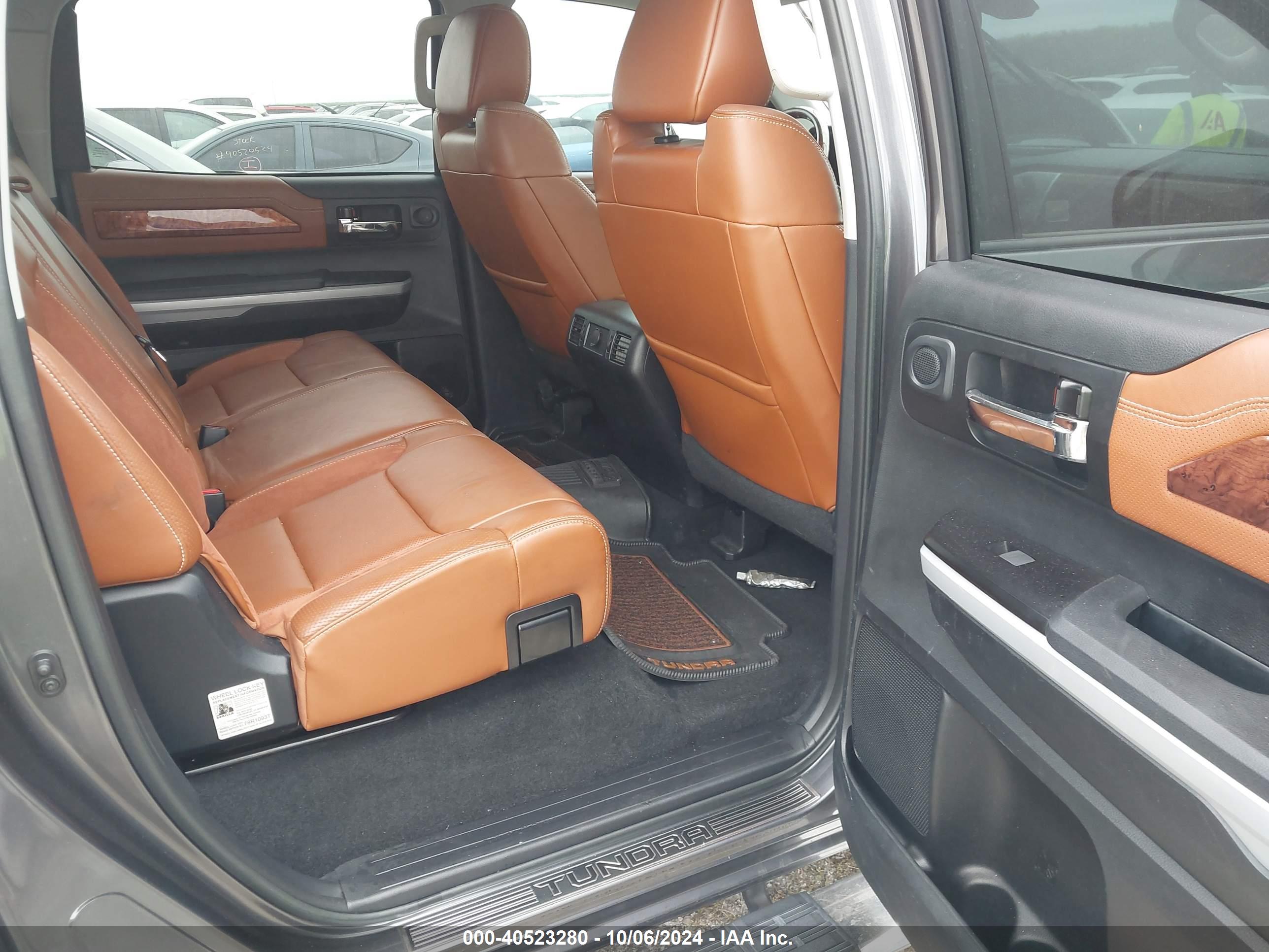 TOYOTA TUNDRA image 8