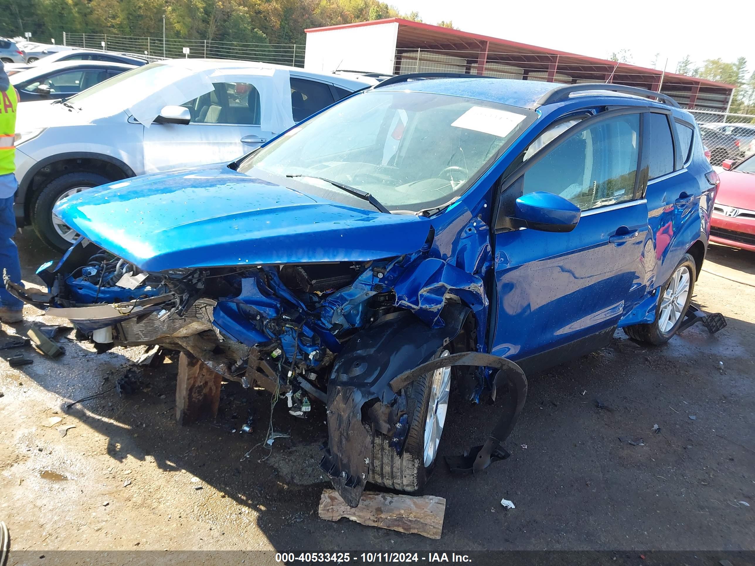 FORD ESCAPE image 2