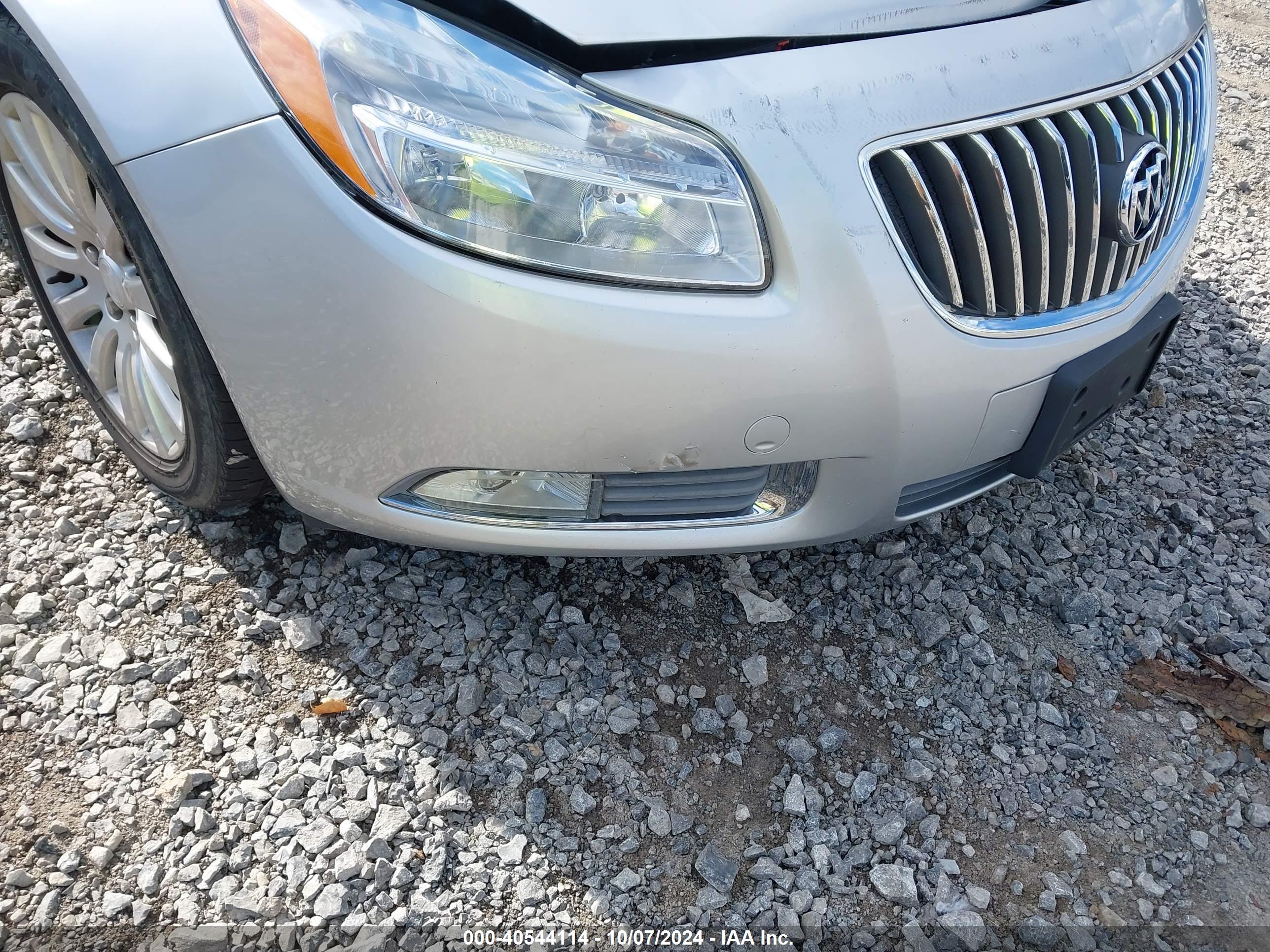BUICK REGAL image 6