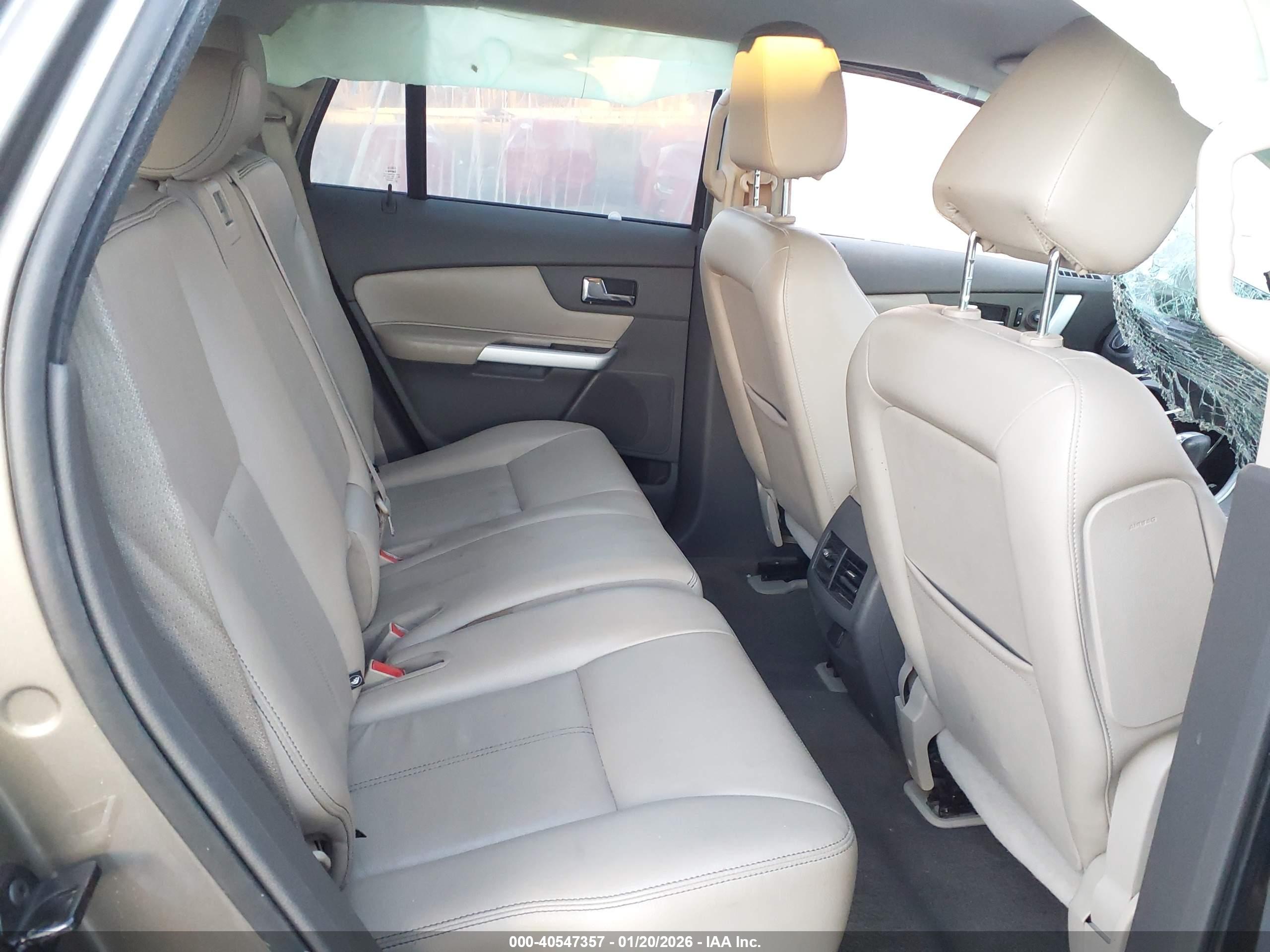 FORD EDGE image 8