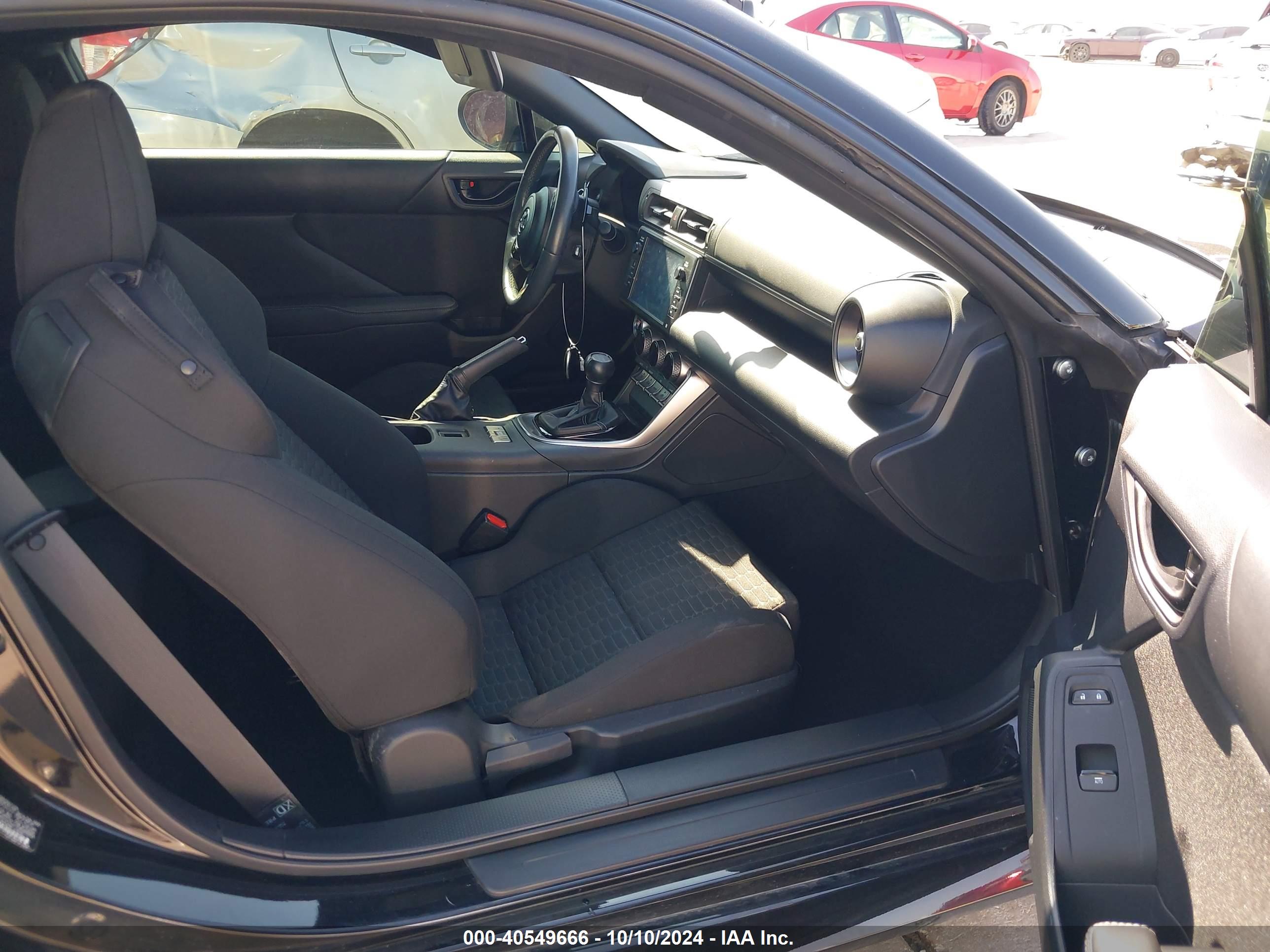 TOYOTA GR86 image 5