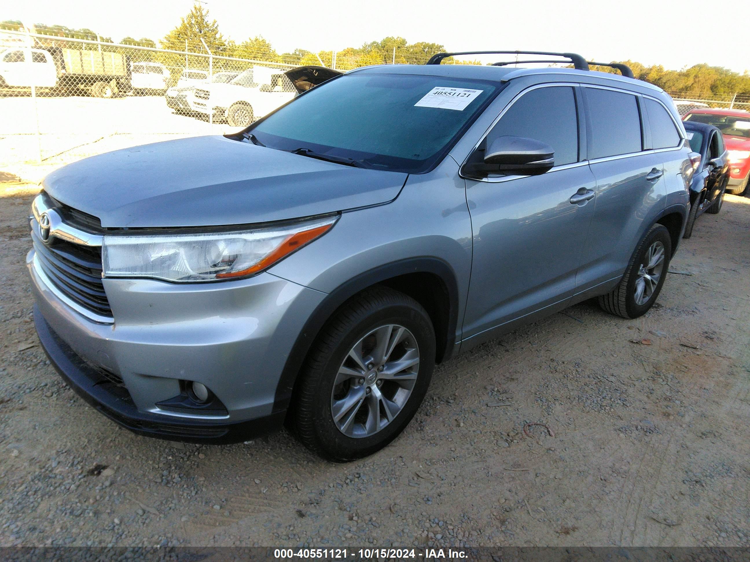 TOYOTA HIGHLANDER image 2