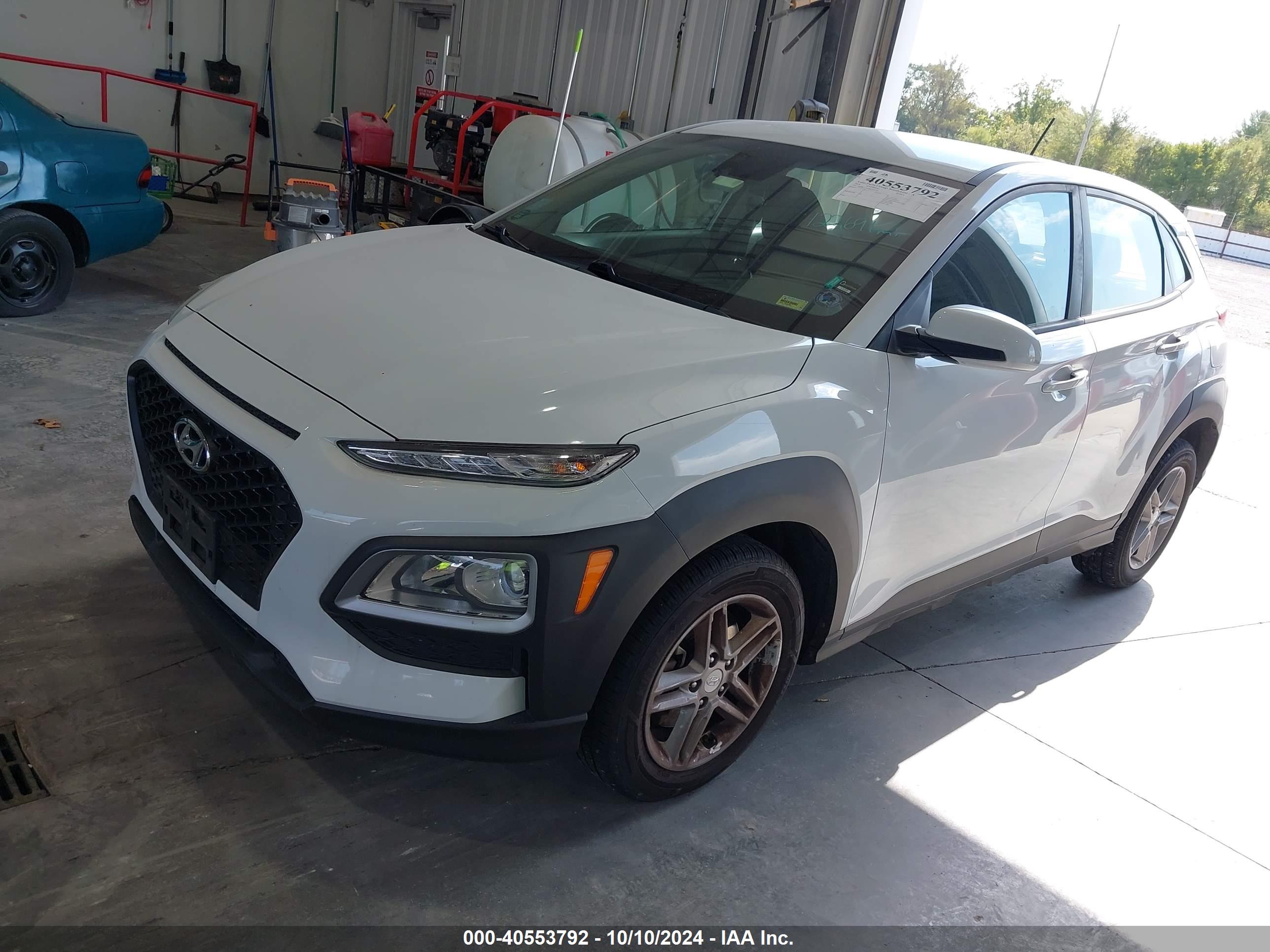 HYUNDAI KONA image 2