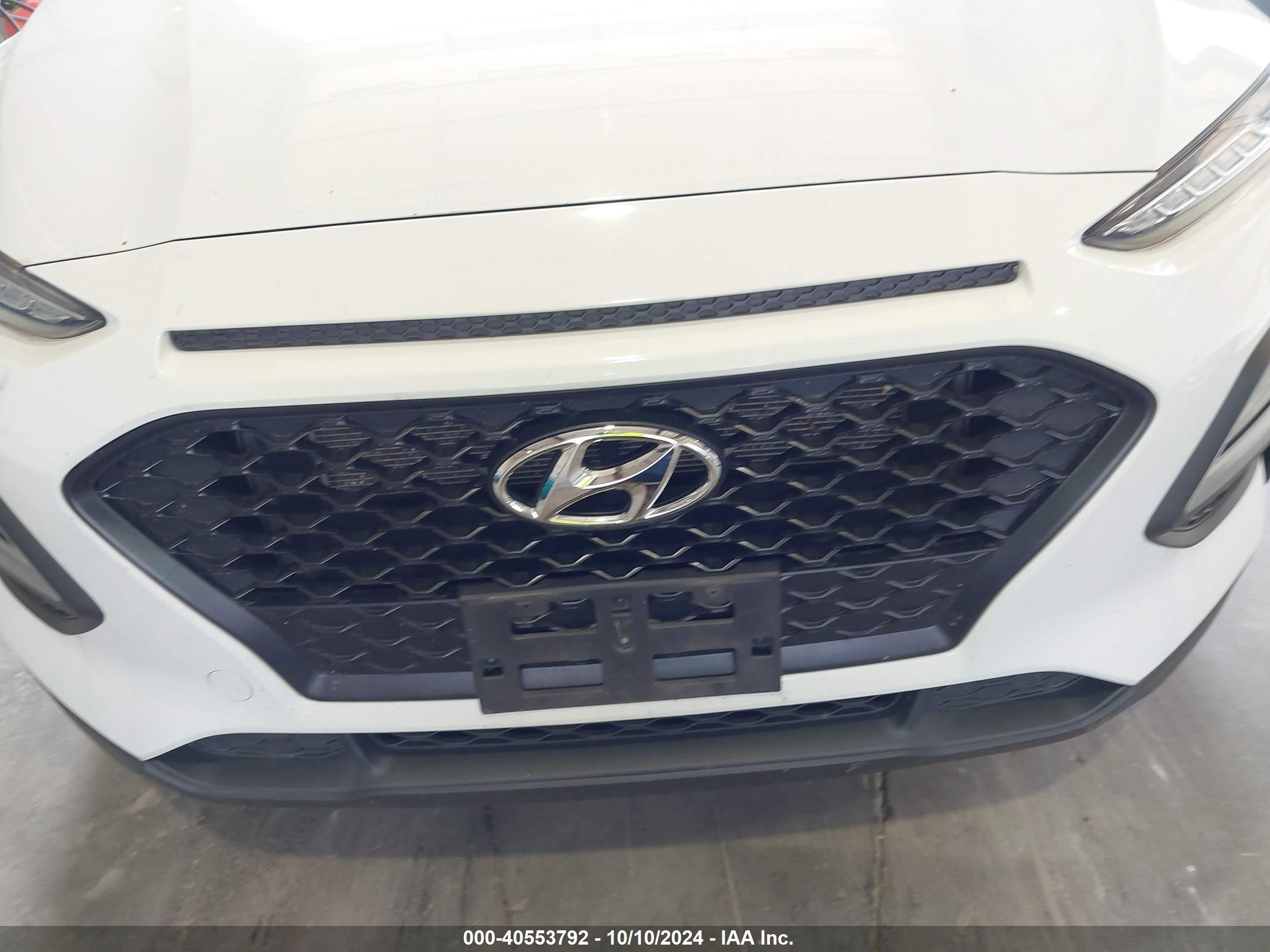 HYUNDAI KONA image 6