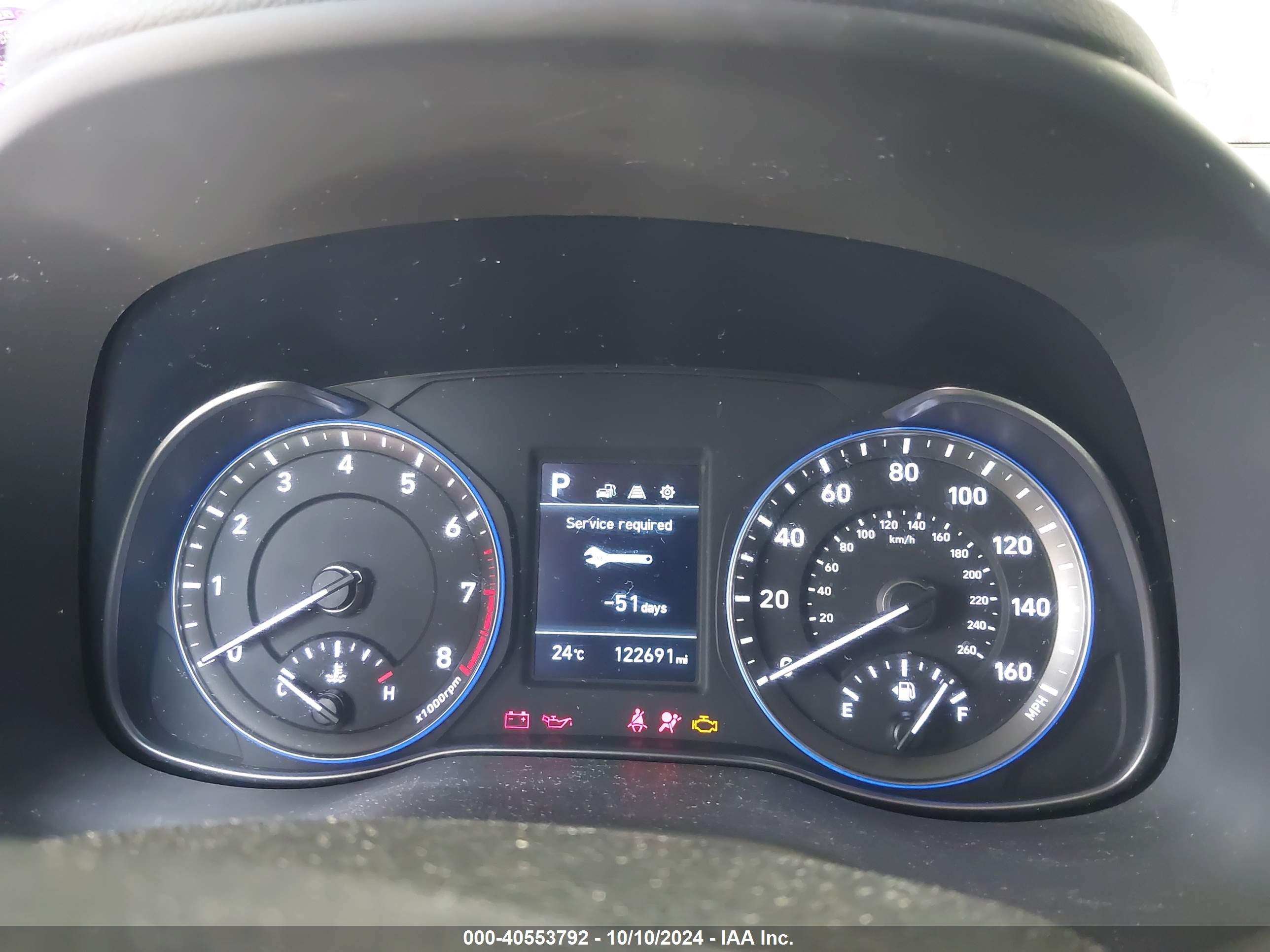 HYUNDAI KONA image 7