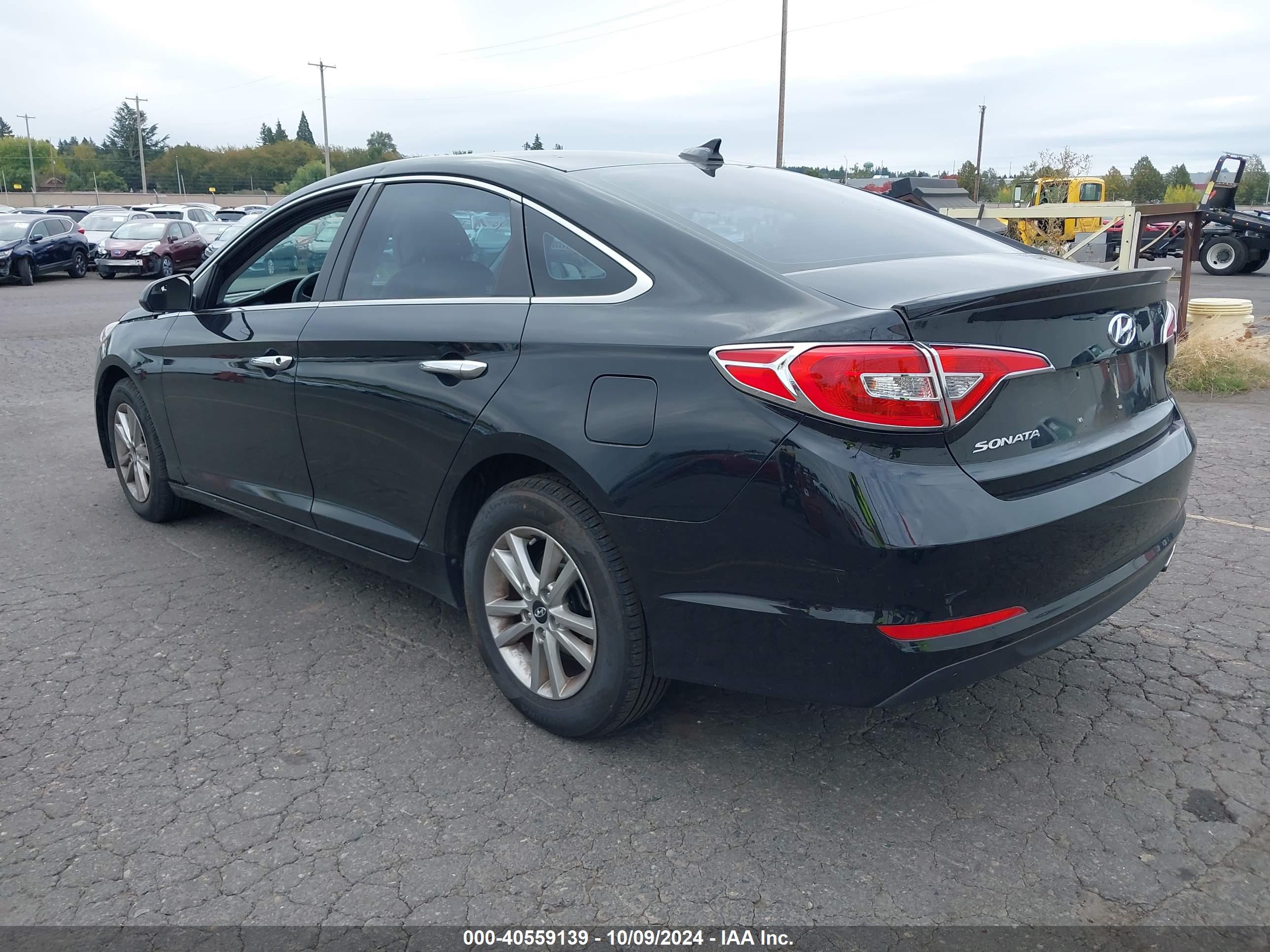 HYUNDAI SONATA image 3