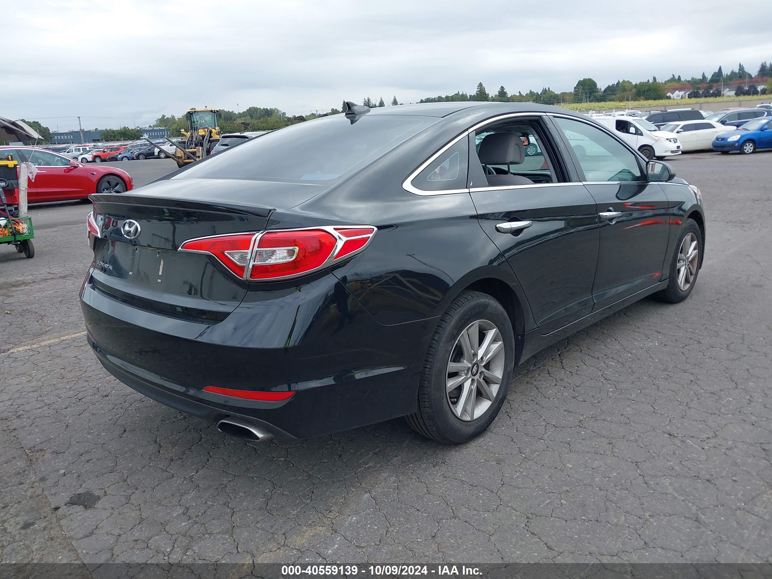 HYUNDAI SONATA image 4