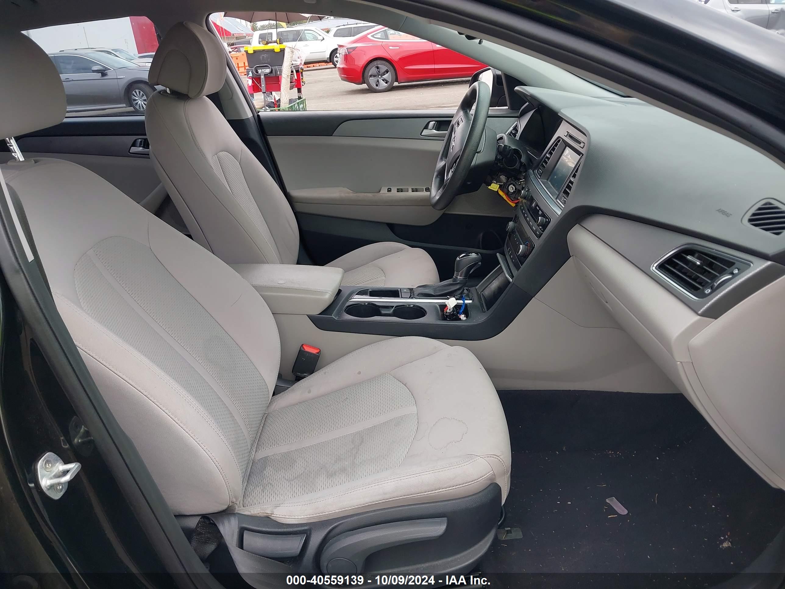 HYUNDAI SONATA image 5